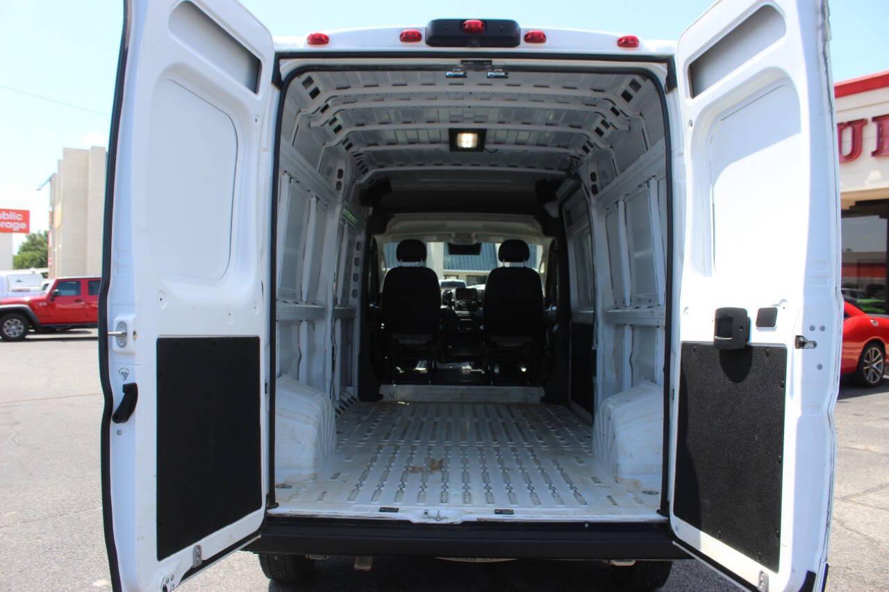 2023 White RAM ProMaster 2500 High Roof 159-in. WB (3C6LRVDG5PE) with an Pentastar 3.6L V6 276hp 250ft. lbs. 3.6L V6 engine, Automatic 9-Speed transmission, located at 4301 NW 39th , Oklahoma City, OK, 73112, (405) 949-5600, 35.512135, -97.598671 - Hablamos espanol. SPEND SMART --- BUY FROM SUPER SPORTS. ALL PRICES, DOWN PAYMENTS, PAYMENTS, AND FINANCE TERMS ARE NEGOTIABLE AT THE TIME OF APPROVAL. WE WILL WORK WITH YOU TO FIT YOUR BUDGET. WE WILL EVEN LOWER AND ADJUST THE NUMBERS TO HELP MAKE THE VEHICLE MORE AFFORDABLE FOR YOU.- Photo#13