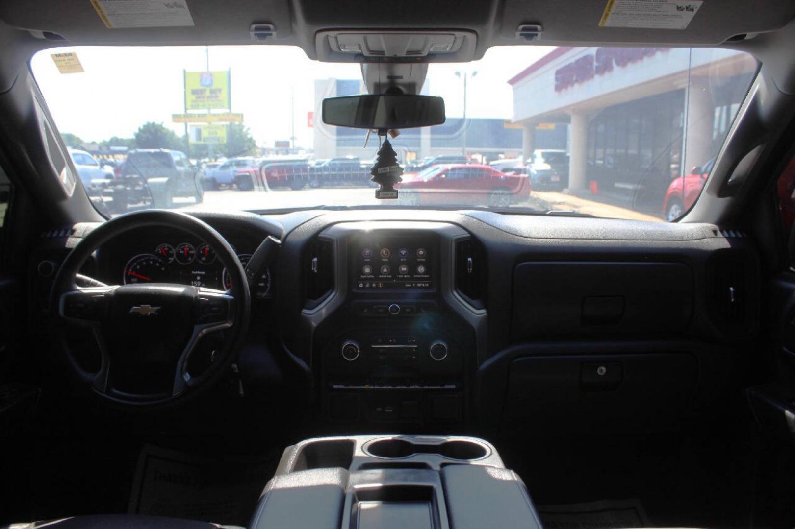 2022 Black Chevrolet Silverado 1500 Limited Custom Crew Cab Short Box 4WD (3GCPYBEK0NG) with an 2.7L Turbo I4 310hp 348ft. lbs. 2.7L I4 engine, Automatic 8-Speed transmission, located at 4301 NW 39th , Oklahoma City, OK, 73112, (405) 949-5600, 35.512135, -97.598671 - Hablamos espanol. SPEND SMART --- BUY FROM SUPER SPORTS. ALL PRICES, DOWN PAYMENTS, PAYMENTS, AND FINANCE TERMS ARE NEGOTIABLE AT THE TIME OF APPROVAL. WE WILL WORK WITH YOU TO FIT YOUR BUDGET. WE WILL EVEN LOWER AND ADJUST THE NUMBERS TO HELP MAKE THE VEHICLE MORE AFFORDABLE FOR YOU.- Photo#17