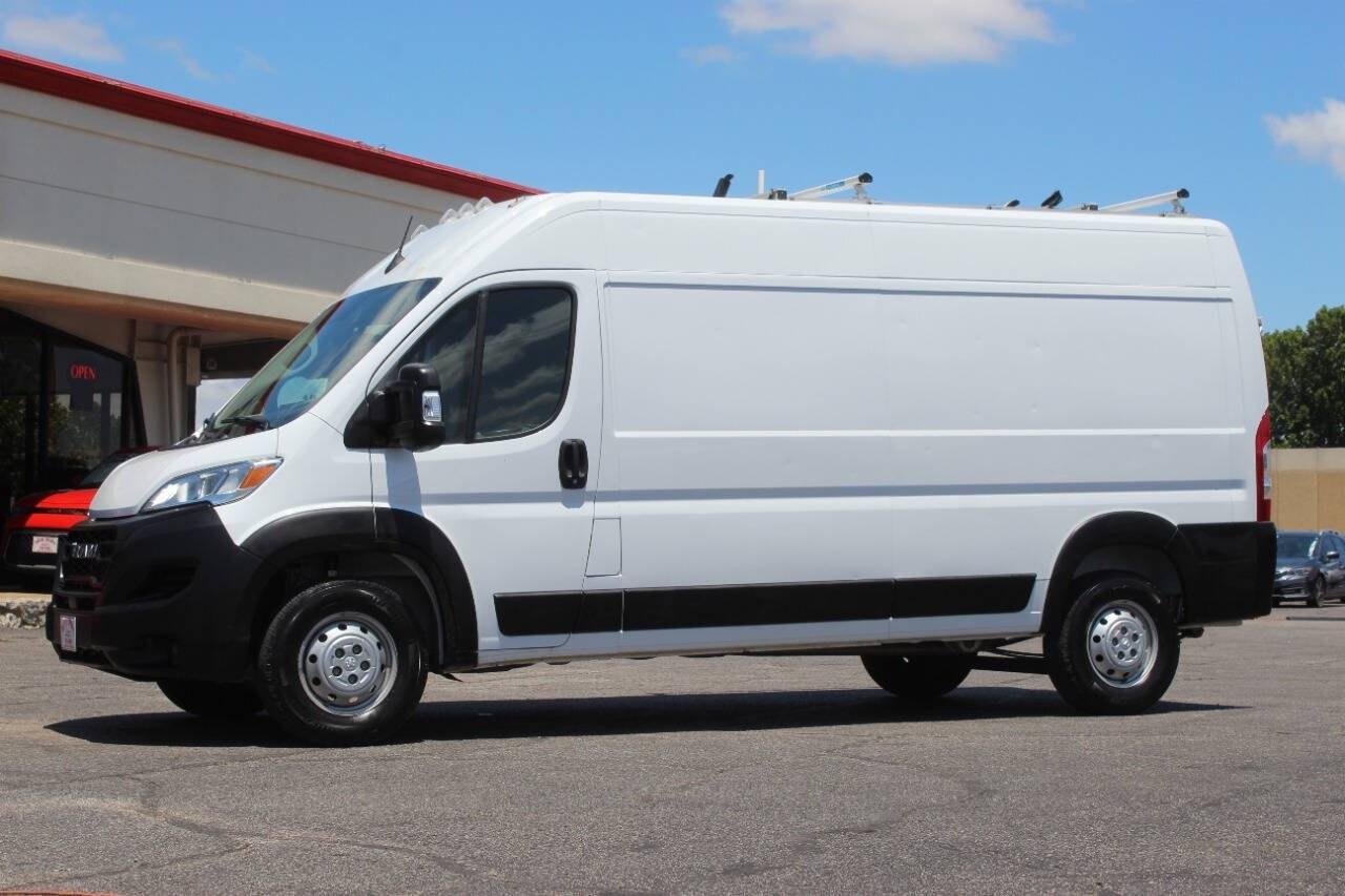 2023 White RAM ProMaster 2500 High Roof 159-in. WB (3C6LRVDG9PE) with an Pentastar 3.6L V6 276hp 250ft. lbs. 3.6L V6 engine, Automatic 9-Speed transmission, located at 4301 NW 39th , Oklahoma City, OK, 73112, (405) 949-5600, 35.512135, -97.598671- Photo#5