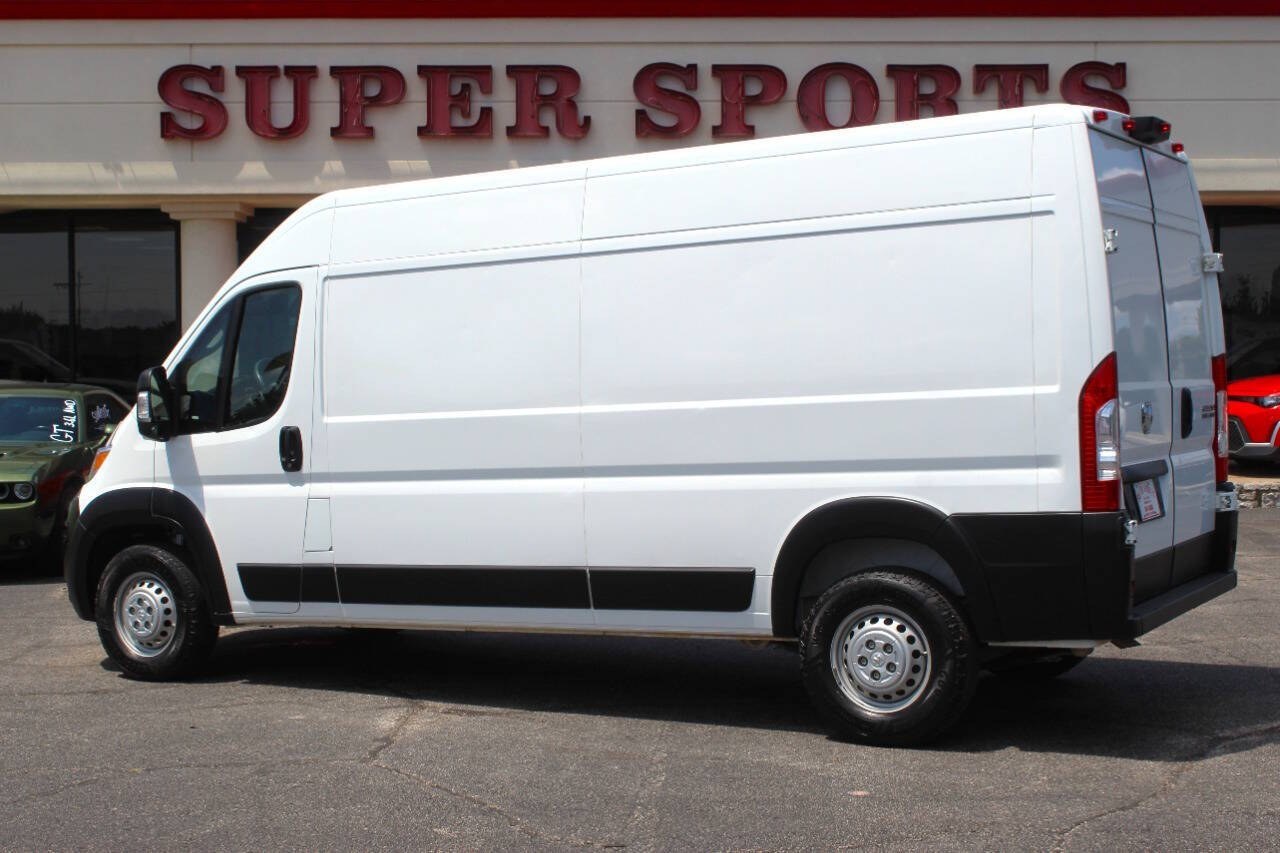 2025 White RAM ProMaster 2500 High Roof 159-in. WB (3C6LRVDG7SE) with an Pentastar 3.6L V6 276hp 250ft. lbs. 3.6L V6 engine, Automatic 9-Speed transmission, located at 4301 NW 39th , Oklahoma City, OK, 73112, (405) 949-5600, 35.512135, -97.598671- Photo#4