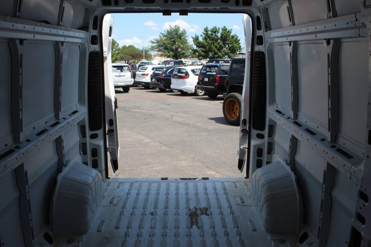 2025 White RAM ProMaster 2500 High Roof 159-in. WB (3C6LRVDG7SE) with an Pentastar 3.6L V6 276hp 250ft. lbs. 3.6L V6 engine, Automatic 9-Speed transmission, located at 4301 NW 39th , Oklahoma City, OK, 73112, (405) 949-5600, 35.512135, -97.598671- Photo#16