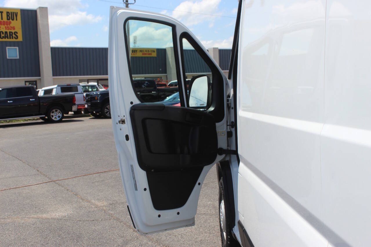 2025 White RAM ProMaster 2500 High Roof 159-in. WB (3C6LRVDG7SE) with an Pentastar 3.6L V6 276hp 250ft. lbs. 3.6L V6 engine, Automatic 9-Speed transmission, located at 4301 NW 39th , Oklahoma City, OK, 73112, (405) 949-5600, 35.512135, -97.598671- Photo#18