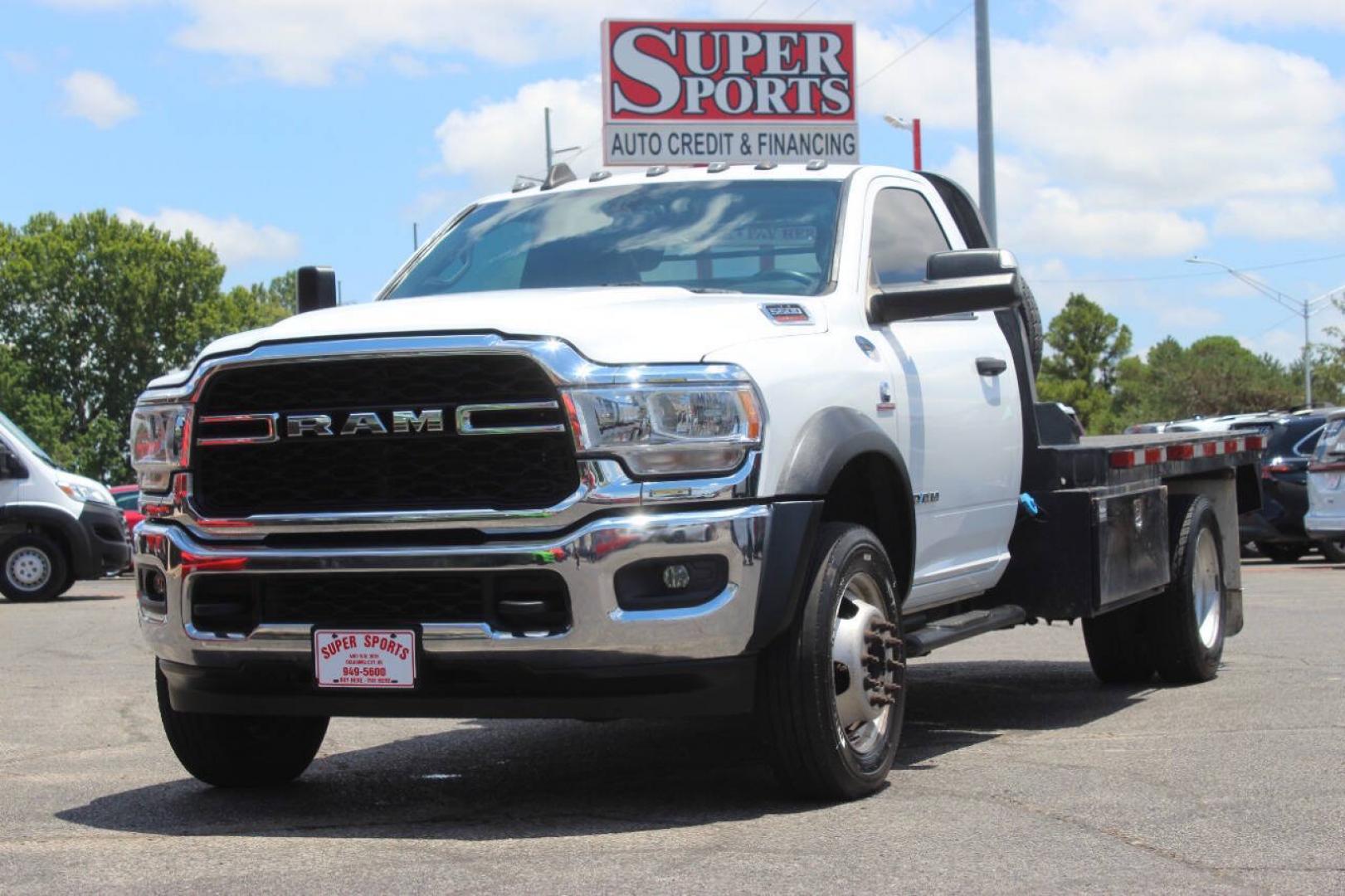 2021 White RAM 5500 Regular Cab 4WD DRW (3C7WRNBL7MG) with an Cummins 6.7L I6 360-400hp 800-1000ft. lbs. 6.7L I6 engine, Unspecified transmission, located at 4301 NW 39th , Oklahoma City, OK, 73112, (405) 949-5600, 35.512135, -97.598671 - Hablamos espanol. SPEND SMART --- BUY FROM SUPER SPORTS. ALL PRICES, DOWN PAYMENTS, PAYMENTS, AND FINANCE TERMS ARE NEGOTIABLE AT THE TIME OF APPROVAL. WE WILL WORK WITH YOU TO FIT YOUR BUDGET. WE WILL EVEN LOWER AND ADJUST THE NUMBERS TO HELP MAKE THE VEHICLE MORE AFFORDABLE FOR YOU.- Photo#5