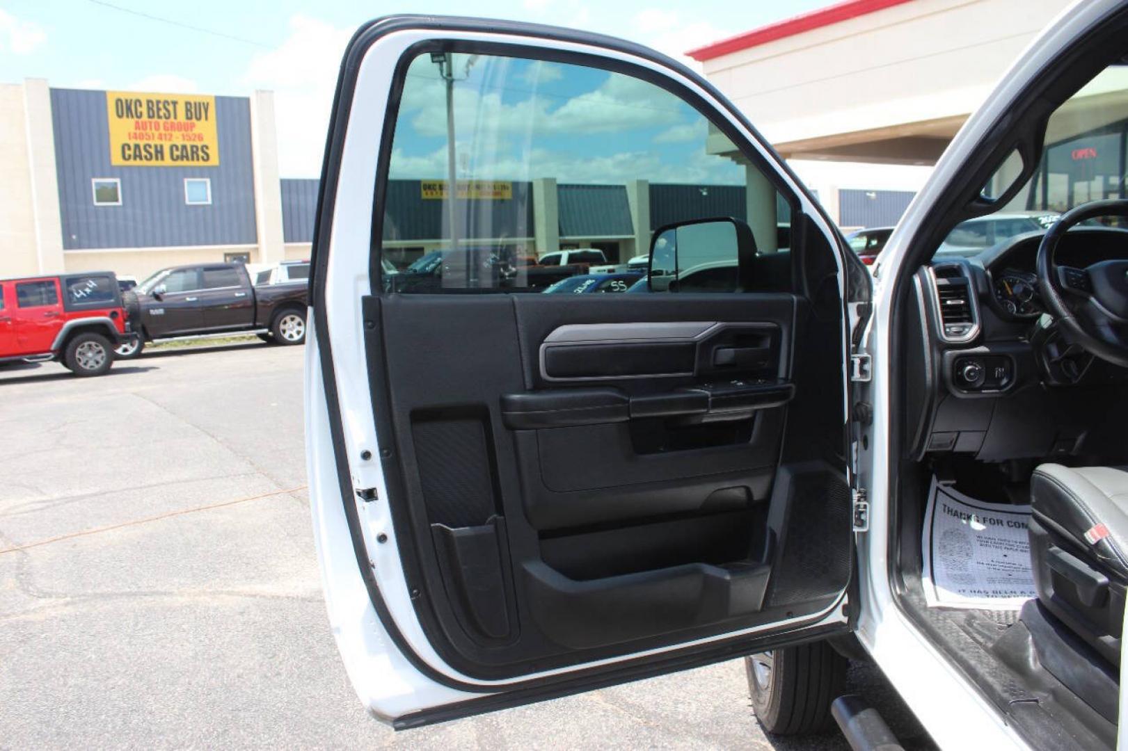 2021 White RAM 5500 Regular Cab 4WD DRW (3C7WRNBL7MG) with an Cummins 6.7L I6 360-400hp 800-1000ft. lbs. 6.7L I6 engine, Unspecified transmission, located at 4301 NW 39th , Oklahoma City, OK, 73112, (405) 949-5600, 35.512135, -97.598671 - Hablamos espanol. SPEND SMART --- BUY FROM SUPER SPORTS. ALL PRICES, DOWN PAYMENTS, PAYMENTS, AND FINANCE TERMS ARE NEGOTIABLE AT THE TIME OF APPROVAL. WE WILL WORK WITH YOU TO FIT YOUR BUDGET. WE WILL EVEN LOWER AND ADJUST THE NUMBERS TO HELP MAKE THE VEHICLE MORE AFFORDABLE FOR YOU.- Photo#22