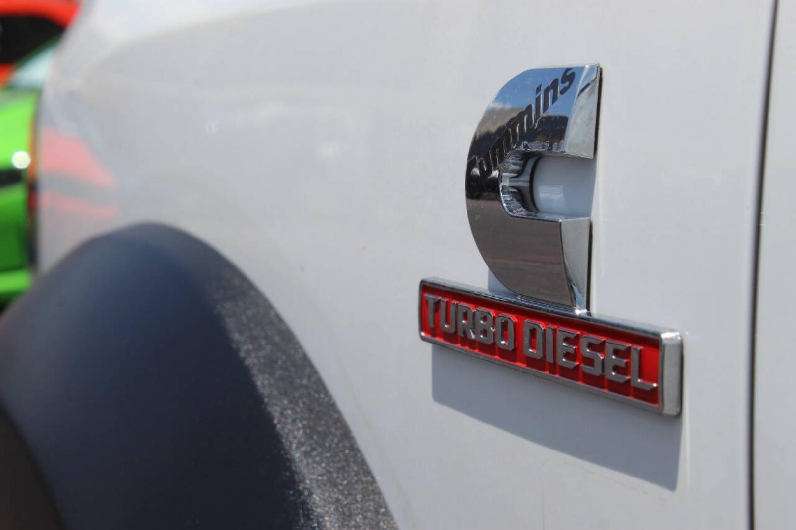 2021 White RAM 5500 Regular Cab 4WD DRW (3C7WRNBL7MG) with an Cummins 6.7L I6 360-400hp 800-1000ft. lbs. 6.7L I6 engine, Unspecified transmission, located at 4301 NW 39th , Oklahoma City, OK, 73112, (405) 949-5600, 35.512135, -97.598671 - Hablamos espanol. SPEND SMART --- BUY FROM SUPER SPORTS. ALL PRICES, DOWN PAYMENTS, PAYMENTS, AND FINANCE TERMS ARE NEGOTIABLE AT THE TIME OF APPROVAL. WE WILL WORK WITH YOU TO FIT YOUR BUDGET. WE WILL EVEN LOWER AND ADJUST THE NUMBERS TO HELP MAKE THE VEHICLE MORE AFFORDABLE FOR YOU.- Photo#27