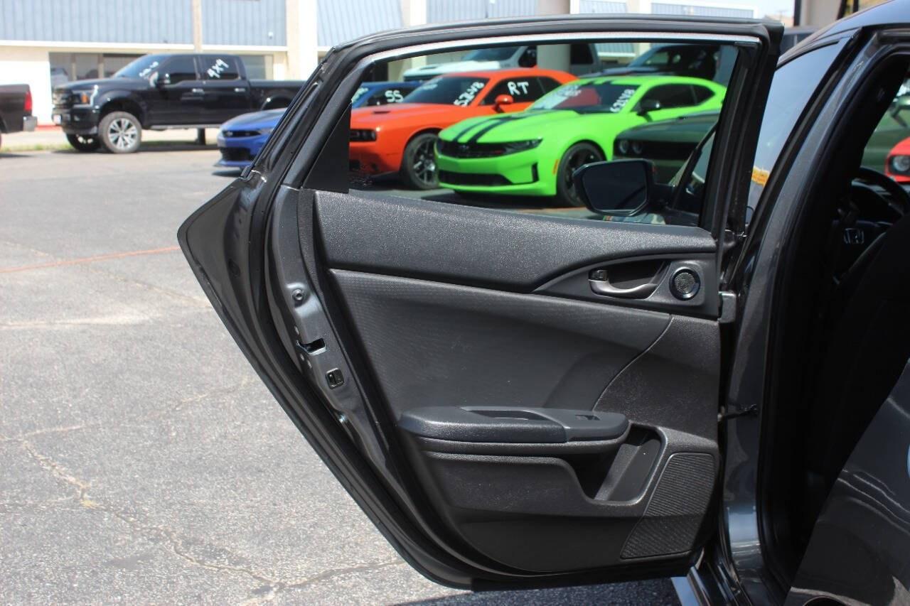 2021 Gray Honda Civic Sport Hatchback CVT (SHHFK7H40MU) with an 1.5L Turbo I4 180hp 162ft. lbs. 1.5L I4 engine, CVT 7-Speed transmission, located at 4301 NW 39th , Oklahoma City, OK, 73112, (405) 949-5600, 35.512135, -97.598671 - Hablamos espaol. SPEND SMART --- BUY FROM SUPER SPORTS. ALL PRICES, DOWN PAYMENTS, PAYMENTS, AND FINANCE TERMS ARE NEGOTIABLE AT THE TIME OF APPROVAL. WE WILL WORK WITH YOU TO FIT YOUR BUDGET. WE WILL EVEN LOWER AND ADJUST THE NUMBERS TO HELP MAKE THE VEHICLE MORE AFFORDABLE FOR YOU.- Photo#14