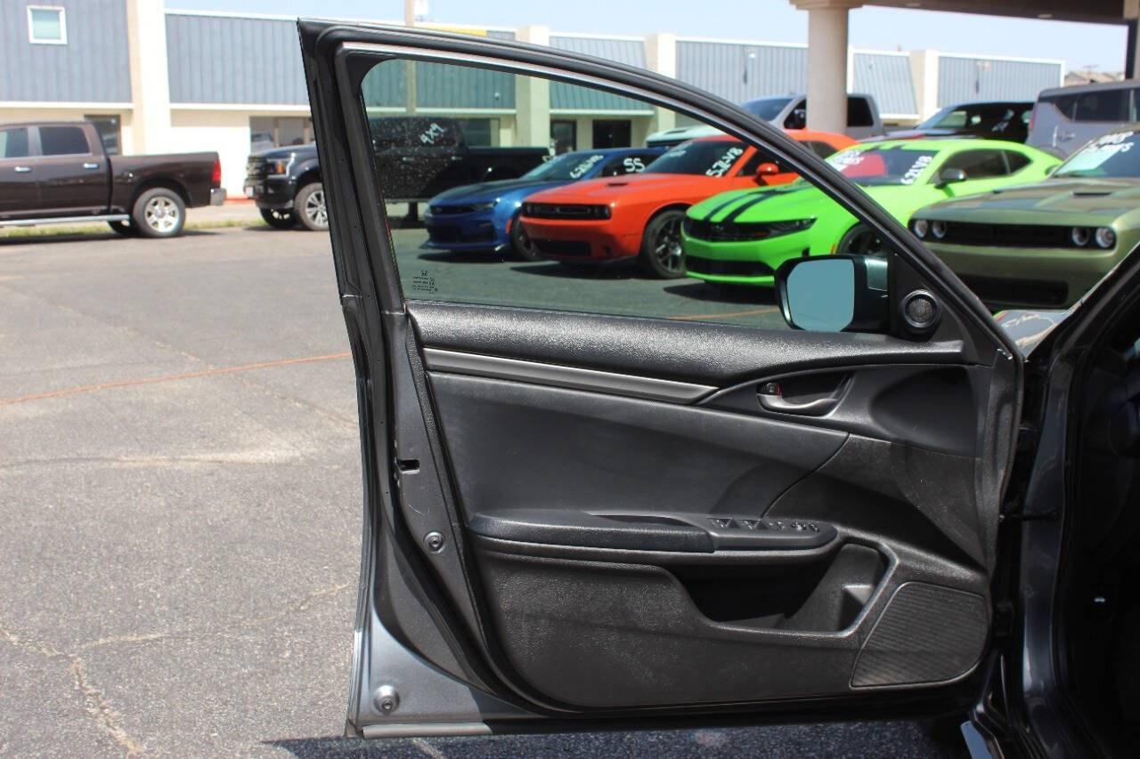 2021 Gray Honda Civic Sport Hatchback CVT (SHHFK7H40MU) with an 1.5L Turbo I4 180hp 162ft. lbs. 1.5L I4 engine, CVT 7-Speed transmission, located at 4301 NW 39th , Oklahoma City, OK, 73112, (405) 949-5600, 35.512135, -97.598671 - Hablamos espaol. SPEND SMART --- BUY FROM SUPER SPORTS. ALL PRICES, DOWN PAYMENTS, PAYMENTS, AND FINANCE TERMS ARE NEGOTIABLE AT THE TIME OF APPROVAL. WE WILL WORK WITH YOU TO FIT YOUR BUDGET. WE WILL EVEN LOWER AND ADJUST THE NUMBERS TO HELP MAKE THE VEHICLE MORE AFFORDABLE FOR YOU.- Photo#16