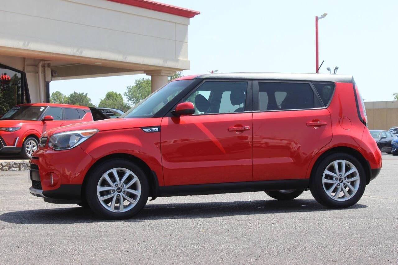 2018 Red Kia Soul + (KNDJP3A59J7) with an 2.0L I4 161hp 150ft. lbs. 2.0L I4 engine, Automatic 6-Speed transmission, located at 4301 NW 39th , Oklahoma City, OK, 73112, (405) 949-5600, 35.512135, -97.598671 - Hablamos espaol. SPEND SMART --- BUY FROM SUPER SPORTS. ALL PRICES, DOWN PAYMENTS, PAYMENTS, AND FINANCE TERMS ARE NEGOTIABLE AT THE TIME OF APPROVAL. WE WILL WORK WITH YOU TO FIT YOUR BUDGET. WE WILL EVEN LOWER AND ADJUST THE NUMBERS TO HELP MAKE THE VEHICLE MORE AFFORDABLE FOR YOU.- Photo#4
