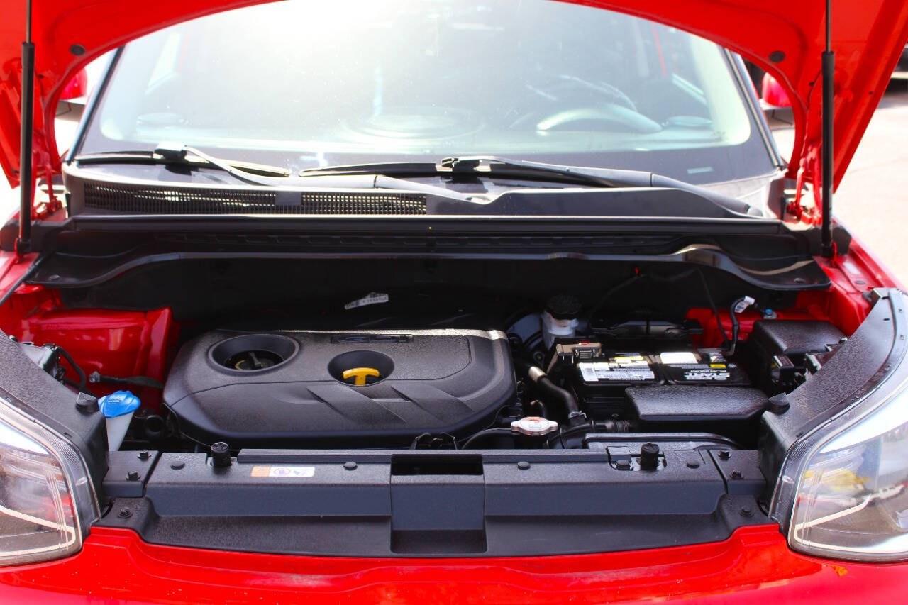2018 Red Kia Soul + (KNDJP3A59J7) with an 2.0L I4 161hp 150ft. lbs. 2.0L I4 engine, Automatic 6-Speed transmission, located at 4301 NW 39th , Oklahoma City, OK, 73112, (405) 949-5600, 35.512135, -97.598671 - Hablamos espaol. SPEND SMART --- BUY FROM SUPER SPORTS. ALL PRICES, DOWN PAYMENTS, PAYMENTS, AND FINANCE TERMS ARE NEGOTIABLE AT THE TIME OF APPROVAL. WE WILL WORK WITH YOU TO FIT YOUR BUDGET. WE WILL EVEN LOWER AND ADJUST THE NUMBERS TO HELP MAKE THE VEHICLE MORE AFFORDABLE FOR YOU.- Photo#6