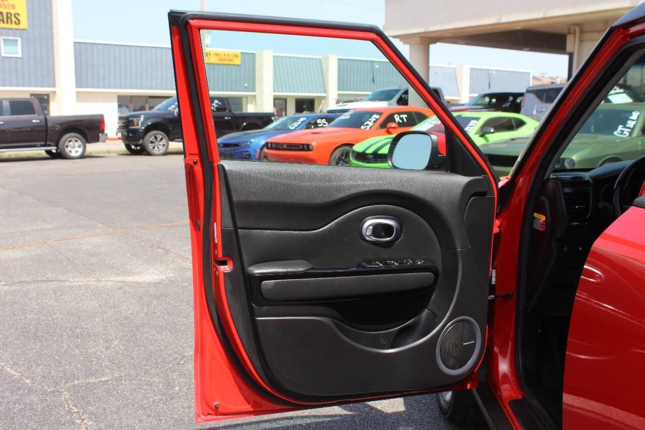 2018 Red Kia Soul + (KNDJP3A59J7) with an 2.0L I4 161hp 150ft. lbs. 2.0L I4 engine, Automatic 6-Speed transmission, located at 4301 NW 39th , Oklahoma City, OK, 73112, (405) 949-5600, 35.512135, -97.598671 - Hablamos espaol. SPEND SMART --- BUY FROM SUPER SPORTS. ALL PRICES, DOWN PAYMENTS, PAYMENTS, AND FINANCE TERMS ARE NEGOTIABLE AT THE TIME OF APPROVAL. WE WILL WORK WITH YOU TO FIT YOUR BUDGET. WE WILL EVEN LOWER AND ADJUST THE NUMBERS TO HELP MAKE THE VEHICLE MORE AFFORDABLE FOR YOU.- Photo#14