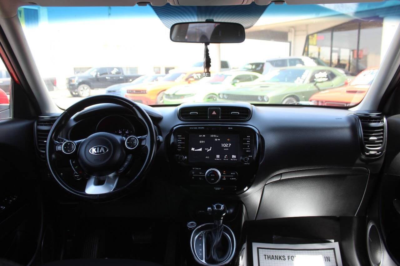 2018 Red Kia Soul + (KNDJP3A59J7) with an 2.0L I4 161hp 150ft. lbs. 2.0L I4 engine, Automatic 6-Speed transmission, located at 4301 NW 39th , Oklahoma City, OK, 73112, (405) 949-5600, 35.512135, -97.598671 - Hablamos espaol. SPEND SMART --- BUY FROM SUPER SPORTS. ALL PRICES, DOWN PAYMENTS, PAYMENTS, AND FINANCE TERMS ARE NEGOTIABLE AT THE TIME OF APPROVAL. WE WILL WORK WITH YOU TO FIT YOUR BUDGET. WE WILL EVEN LOWER AND ADJUST THE NUMBERS TO HELP MAKE THE VEHICLE MORE AFFORDABLE FOR YOU.- Photo#16
