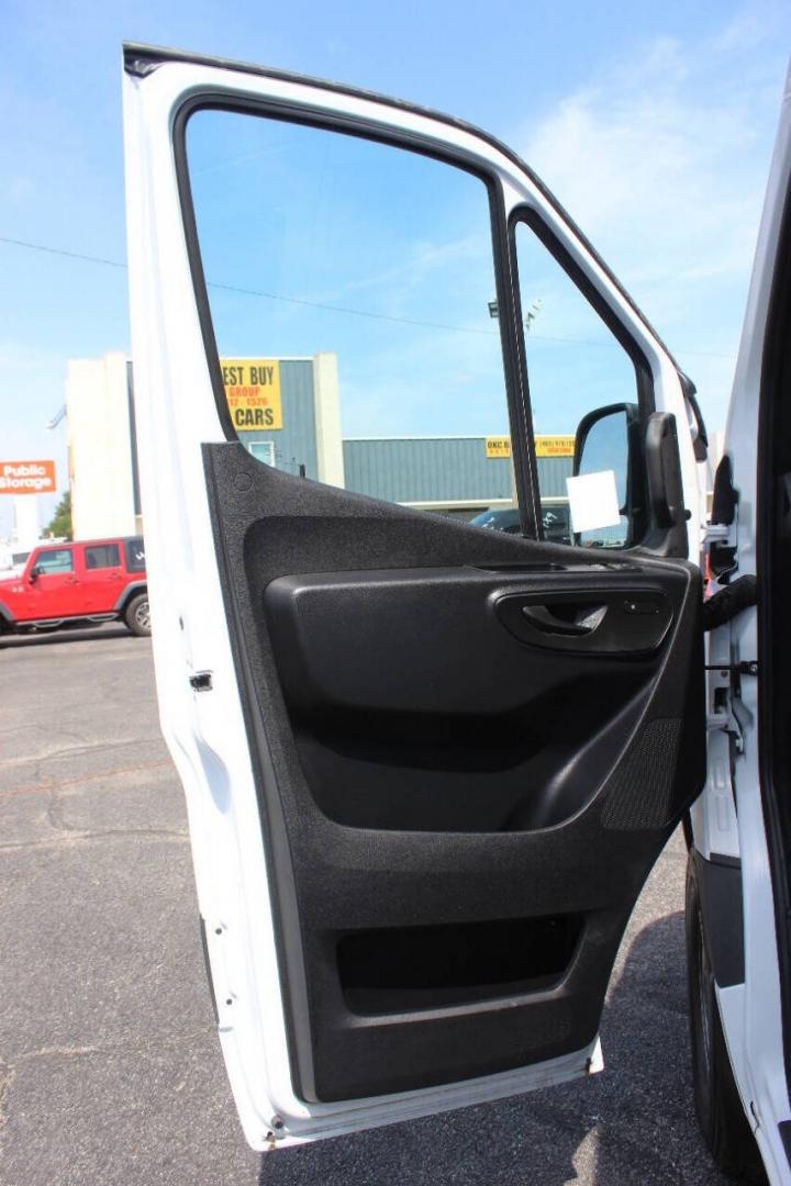 2026 White Mercedes-Benz Sprinter 2500 170-in. WB (W1Z4KGHY7TT) with an 2.0L Biodiesel Turbo I4 168hp 295ft. lbs. 2.0L I4 engine, Automatic 9-Speed transmission, located at 4301 NW 39th , Oklahoma City, OK, 73112, (405) 949-5600, 35.512135, -97.598671 - Hablamos espaol. SPEND SMART --- BUY FROM SUPER SPORTS. ALL PRICES, DOWN PAYMENTS, PAYMENTS, AND FINANCE TERMS ARE NEGOTIABLE AT THE TIME OF APPROVAL. WE WILL WORK WITH YOU TO FIT YOUR BUDGET. WE WILL EVEN LOWER AND ADJUST THE NUMBERS TO HELP MAKE THE VEHICLE MORE AFFORDABLE FOR YOU.- Photo#28