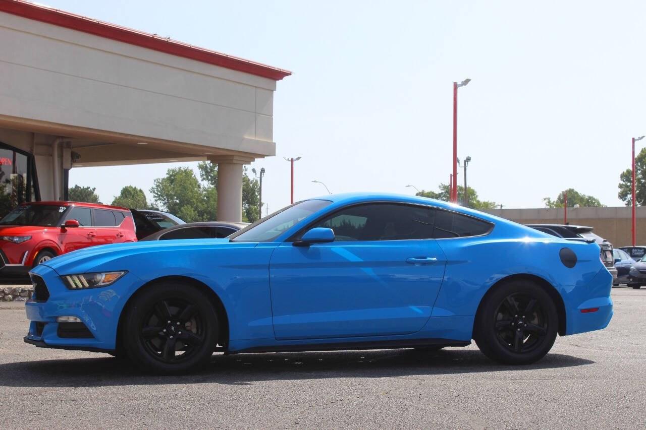 2017 Blue Ford Mustang V6 Coupe (1FA6P8AM5H5) with an 3.7L V6 3.7L V6 engine, Automatic 6-Speed transmission, located at 4301 NW 39th , Oklahoma City, OK, 73112, (405) 949-5600, 35.512135, -97.598671 - Hablamos espaol. SPEND SMART --- BUY FROM SUPER SPORTS. ALL PRICES, DOWN PAYMENTS, PAYMENTS, AND FINANCE TERMS ARE NEGOTIABLE AT THE TIME OF APPROVAL. WE WILL WORK WITH YOU TO FIT YOUR BUDGET. WE WILL EVEN LOWER AND ADJUST THE NUMBERS TO HELP MAKE THE VEHICLE MORE AFFORDABLE FOR YOU.- Photo#5