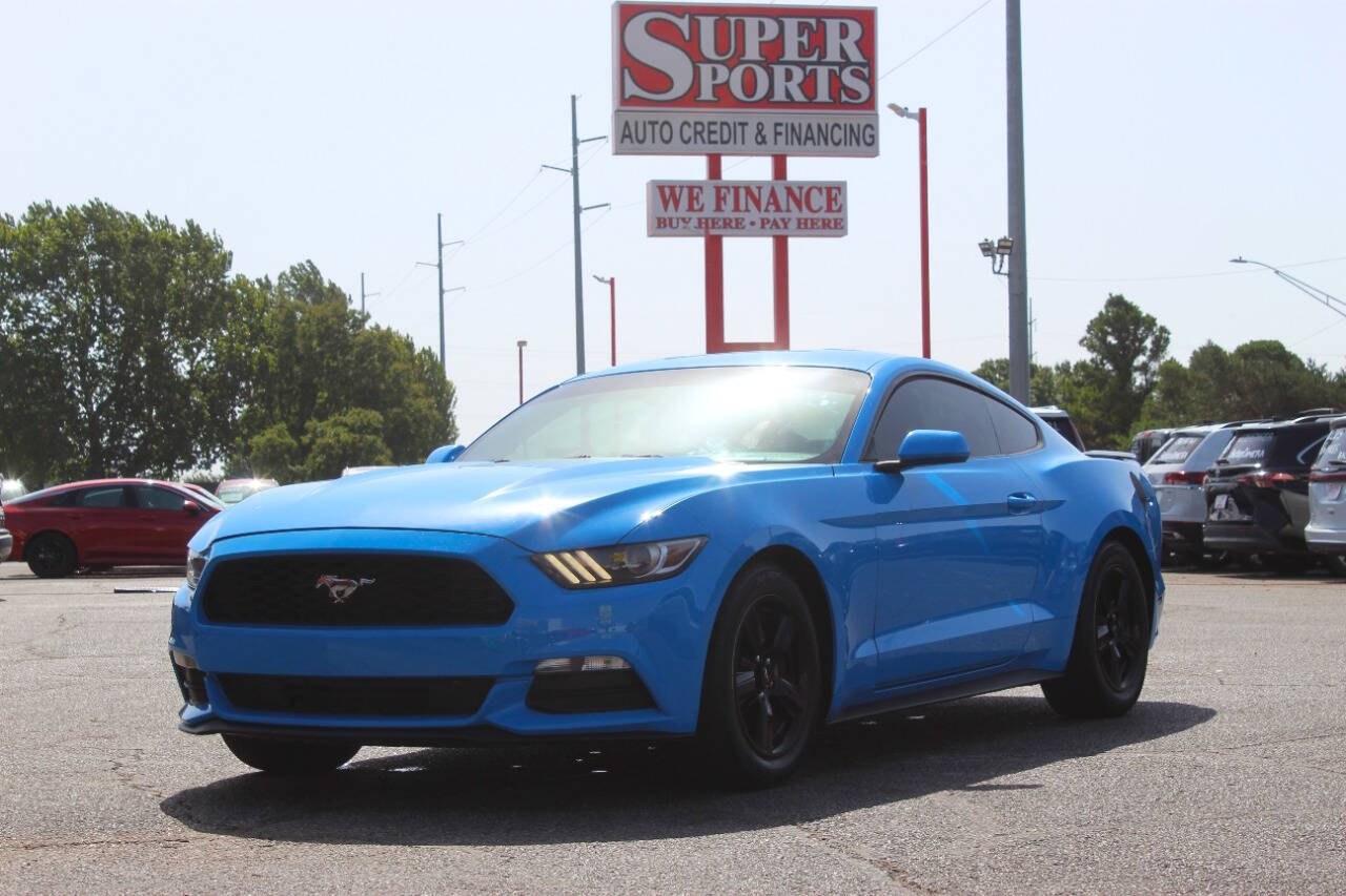 2017 Blue Ford Mustang V6 Coupe (1FA6P8AM5H5) with an 3.7L V6 3.7L V6 engine, Automatic 6-Speed transmission, located at 4301 NW 39th , Oklahoma City, OK, 73112, (405) 949-5600, 35.512135, -97.598671 - Hablamos espaol. SPEND SMART --- BUY FROM SUPER SPORTS. ALL PRICES, DOWN PAYMENTS, PAYMENTS, AND FINANCE TERMS ARE NEGOTIABLE AT THE TIME OF APPROVAL. WE WILL WORK WITH YOU TO FIT YOUR BUDGET. WE WILL EVEN LOWER AND ADJUST THE NUMBERS TO HELP MAKE THE VEHICLE MORE AFFORDABLE FOR YOU.- Photo#6