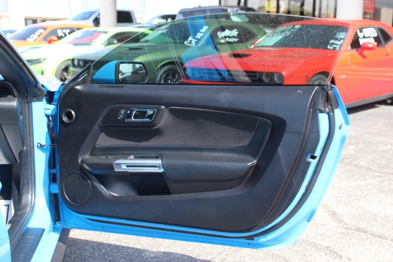 2017 Blue Ford Mustang V6 Coupe (1FA6P8AM5H5) with an 3.7L V6 3.7L V6 engine, Automatic 6-Speed transmission, located at 4301 NW 39th , Oklahoma City, OK, 73112, (405) 949-5600, 35.512135, -97.598671 - Hablamos espaol. SPEND SMART --- BUY FROM SUPER SPORTS. ALL PRICES, DOWN PAYMENTS, PAYMENTS, AND FINANCE TERMS ARE NEGOTIABLE AT THE TIME OF APPROVAL. WE WILL WORK WITH YOU TO FIT YOUR BUDGET. WE WILL EVEN LOWER AND ADJUST THE NUMBERS TO HELP MAKE THE VEHICLE MORE AFFORDABLE FOR YOU.- Photo#9