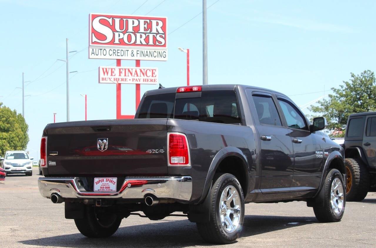 2017 Gray RAM 1500 Laramie Crew Cab SWB 4WD (1C6RR7NT4HS) with an HEMI 5.7L V8 395hp 410ft. lbs. 5.7L V8 engine, Automatic 8-Speed transmission, located at 4301 NW 39th , Oklahoma City, OK, 73112, (405) 949-5600, 35.512135, -97.598671 - Hablamos espaol. SPEND SMART --- BUY FROM SUPER SPORTS. ALL PRICES, DOWN PAYMENTS, PAYMENTS, AND FINANCE TERMS ARE NEGOTIABLE AT THE TIME OF APPROVAL. WE WILL WORK WITH YOU TO FIT YOUR BUDGET. WE WILL EVEN LOWER AND ADJUST THE NUMBERS TO HELP MAKE THE VEHICLE MORE AFFORDABLE FOR YOU.- Photo#3