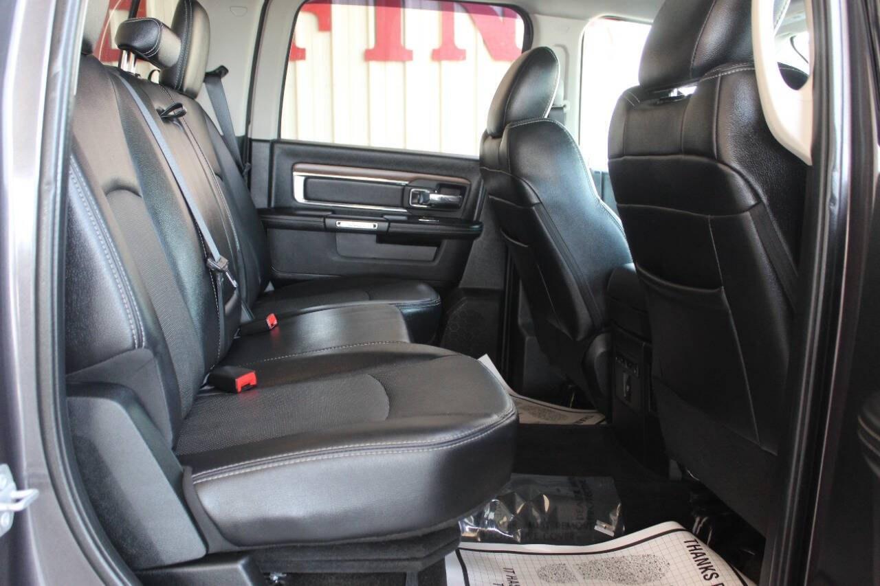 2017 Gray RAM 1500 Laramie Crew Cab SWB 4WD (1C6RR7NT4HS) with an HEMI 5.7L V8 395hp 410ft. lbs. 5.7L V8 engine, Automatic 8-Speed transmission, located at 4301 NW 39th , Oklahoma City, OK, 73112, (405) 949-5600, 35.512135, -97.598671 - Hablamos espaol. SPEND SMART --- BUY FROM SUPER SPORTS. ALL PRICES, DOWN PAYMENTS, PAYMENTS, AND FINANCE TERMS ARE NEGOTIABLE AT THE TIME OF APPROVAL. WE WILL WORK WITH YOU TO FIT YOUR BUDGET. WE WILL EVEN LOWER AND ADJUST THE NUMBERS TO HELP MAKE THE VEHICLE MORE AFFORDABLE FOR YOU.- Photo#10