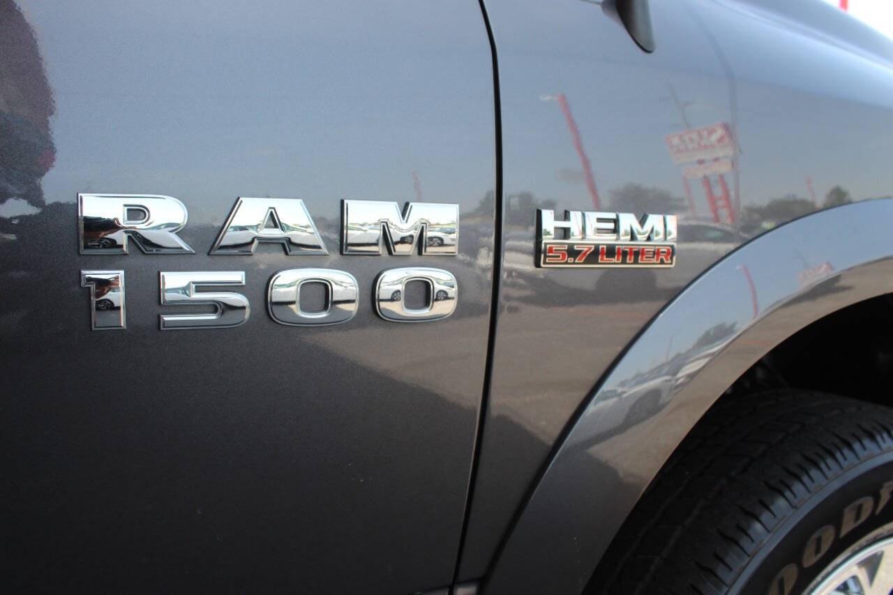 2017 Gray RAM 1500 Laramie Crew Cab SWB 4WD (1C6RR7NT4HS) with an HEMI 5.7L V8 395hp 410ft. lbs. 5.7L V8 engine, Automatic 8-Speed transmission, located at 4301 NW 39th , Oklahoma City, OK, 73112, (405) 949-5600, 35.512135, -97.598671 - Hablamos espaol. SPEND SMART --- BUY FROM SUPER SPORTS. ALL PRICES, DOWN PAYMENTS, PAYMENTS, AND FINANCE TERMS ARE NEGOTIABLE AT THE TIME OF APPROVAL. WE WILL WORK WITH YOU TO FIT YOUR BUDGET. WE WILL EVEN LOWER AND ADJUST THE NUMBERS TO HELP MAKE THE VEHICLE MORE AFFORDABLE FOR YOU.- Photo#35