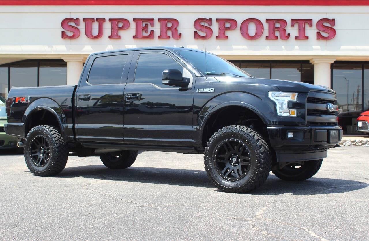 2017 Black Ford F-150 Lariat SuperCrew 6.5-ft. Bed 4WD (1FTEW1EF9HK) with an 5.0L Flex Fuel V8 385hp 387ft. lbs. 5.0L V8 engine, Automatic 6-Speed transmission, located at 4301 NW 39th , Oklahoma City, OK, 73112, (405) 949-5600, 35.512135, -97.598671 - Hablamos espaol. SPEND SMART --- BUY FROM SUPER SPORTS. ALL PRICES, DOWN PAYMENTS, PAYMENTS, AND FINANCE TERMS ARE NEGOTIABLE AT THE TIME OF APPROVAL. WE WILL WORK WITH YOU TO FIT YOUR BUDGET. WE WILL EVEN LOWER AND ADJUST THE NUMBERS TO HELP MAKE THE VEHICLE MORE AFFORDABLE FOR YOU.- Photo#0