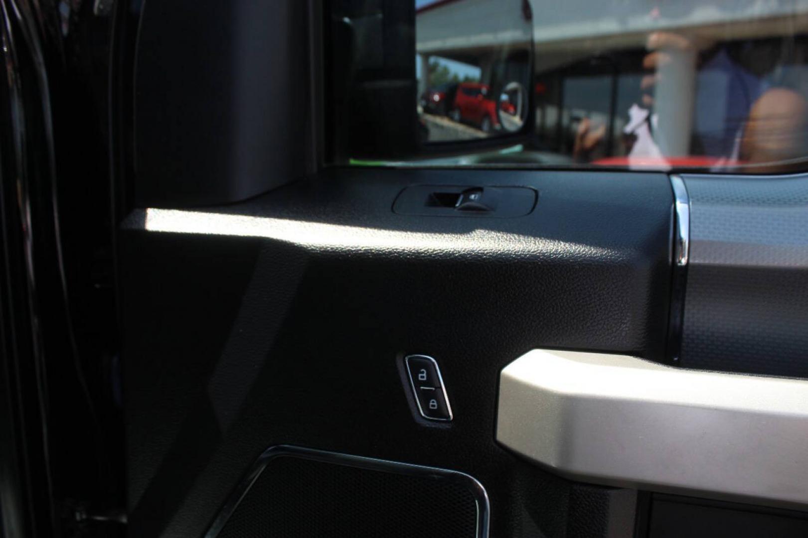 2017 Black Ford F-150 Lariat SuperCrew 6.5-ft. Bed 4WD (1FTEW1EF9HK) with an 5.0L Flex Fuel V8 385hp 387ft. lbs. 5.0L V8 engine, Automatic 6-Speed transmission, located at 4301 NW 39th , Oklahoma City, OK, 73112, (405) 949-5600, 35.512135, -97.598671 - Hablamos espanol. SPEND SMART --- BUY FROM SUPER SPORTS. ALL PRICES, DOWN PAYMENTS, PAYMENTS, AND FINANCE TERMS ARE NEGOTIABLE AT THE TIME OF APPROVAL. WE WILL WORK WITH YOU TO FIT YOUR BUDGET. WE WILL EVEN LOWER AND ADJUST THE NUMBERS TO HELP MAKE THE VEHICLE MORE AFFORDABLE FOR YOU.- Photo#11