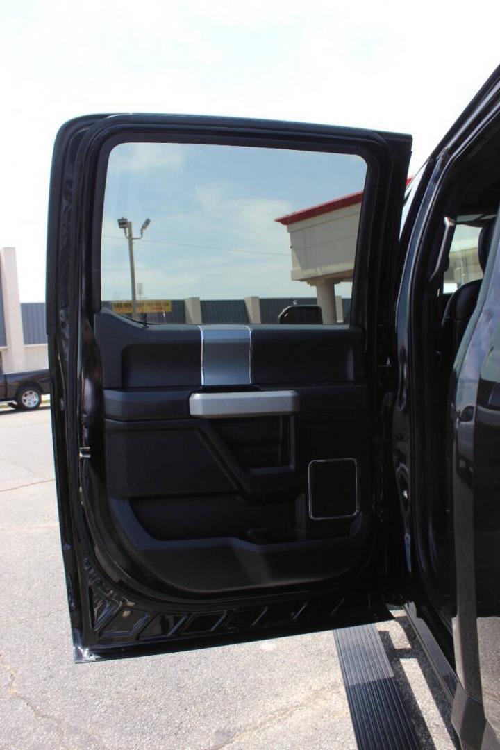2017 Black Ford F-150 Lariat SuperCrew 6.5-ft. Bed 4WD (1FTEW1EF9HK) with an 5.0L Flex Fuel V8 385hp 387ft. lbs. 5.0L V8 engine, Automatic 6-Speed transmission, located at 4301 NW 39th , Oklahoma City, OK, 73112, (405) 949-5600, 35.512135, -97.598671 - Hablamos espanol. SPEND SMART --- BUY FROM SUPER SPORTS. ALL PRICES, DOWN PAYMENTS, PAYMENTS, AND FINANCE TERMS ARE NEGOTIABLE AT THE TIME OF APPROVAL. WE WILL WORK WITH YOU TO FIT YOUR BUDGET. WE WILL EVEN LOWER AND ADJUST THE NUMBERS TO HELP MAKE THE VEHICLE MORE AFFORDABLE FOR YOU.- Photo#16