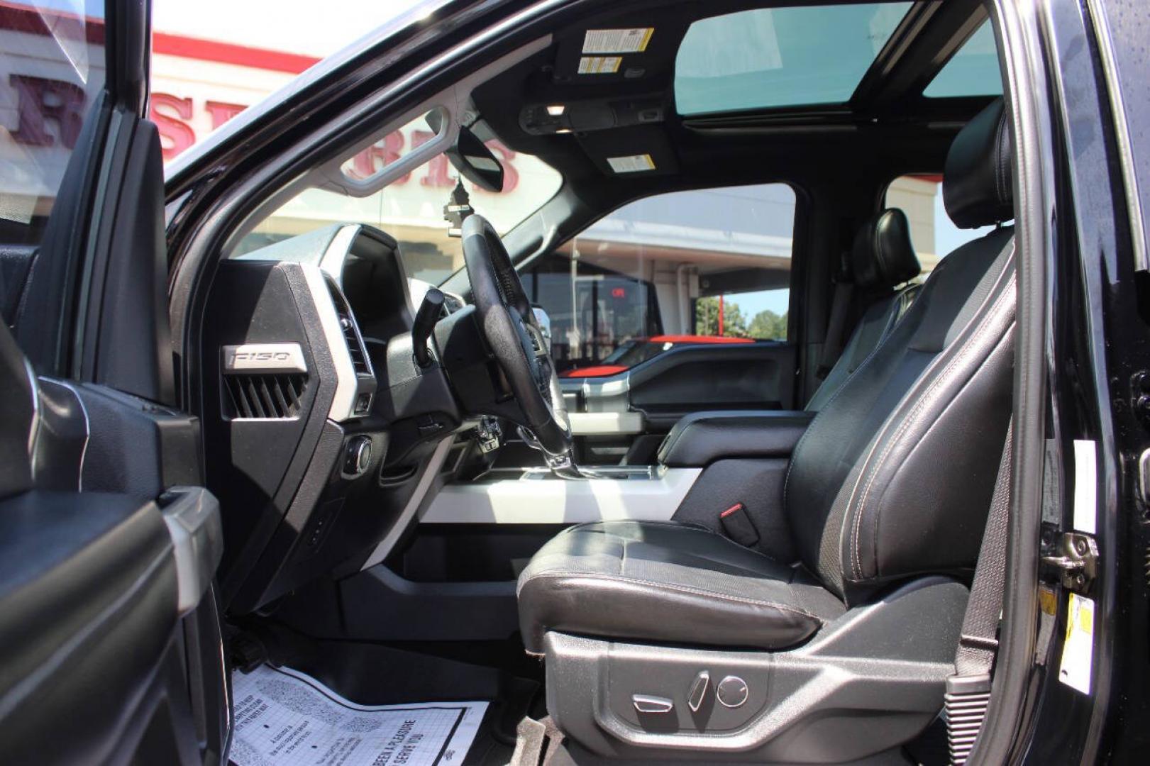 2017 Black Ford F-150 Lariat SuperCrew 6.5-ft. Bed 4WD (1FTEW1EF9HK) with an 5.0L Flex Fuel V8 385hp 387ft. lbs. 5.0L V8 engine, Automatic 6-Speed transmission, located at 4301 NW 39th , Oklahoma City, OK, 73112, (405) 949-5600, 35.512135, -97.598671 - Hablamos espanol. SPEND SMART --- BUY FROM SUPER SPORTS. ALL PRICES, DOWN PAYMENTS, PAYMENTS, AND FINANCE TERMS ARE NEGOTIABLE AT THE TIME OF APPROVAL. WE WILL WORK WITH YOU TO FIT YOUR BUDGET. WE WILL EVEN LOWER AND ADJUST THE NUMBERS TO HELP MAKE THE VEHICLE MORE AFFORDABLE FOR YOU.- Photo#17