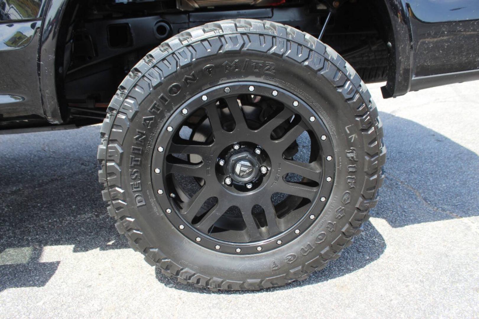 2017 Black Ford F-150 Lariat SuperCrew 6.5-ft. Bed 4WD (1FTEW1EF9HK) with an 5.0L Flex Fuel V8 385hp 387ft. lbs. 5.0L V8 engine, Automatic 6-Speed transmission, located at 4301 NW 39th , Oklahoma City, OK, 73112, (405) 949-5600, 35.512135, -97.598671 - Hablamos espanol. SPEND SMART --- BUY FROM SUPER SPORTS. ALL PRICES, DOWN PAYMENTS, PAYMENTS, AND FINANCE TERMS ARE NEGOTIABLE AT THE TIME OF APPROVAL. WE WILL WORK WITH YOU TO FIT YOUR BUDGET. WE WILL EVEN LOWER AND ADJUST THE NUMBERS TO HELP MAKE THE VEHICLE MORE AFFORDABLE FOR YOU.- Photo#31