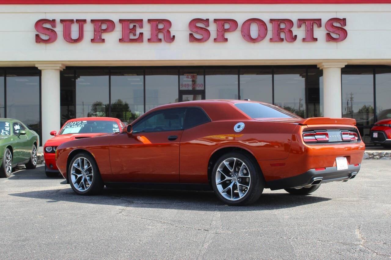 2020 Orange Dodge Challenger GT (2C3CDZJG9LH) with an Pentastar 3.6L V6 303hp 268ft. lbs. 3.6L V6 engine, Automatic 8-Speed transmission, located at 4301 NW 39th , Oklahoma City, OK, 73112, (405) 949-5600, 35.512135, -97.598671 - Hablamos espaol. SPEND SMART --- BUY FROM SUPER SPORTS. ALL PRICES, DOWN PAYMENTS, PAYMENTS, AND FINANCE TERMS ARE NEGOTIABLE AT THE TIME OF APPROVAL. WE WILL WORK WITH YOU TO FIT YOUR BUDGET. WE WILL EVEN LOWER AND ADJUST THE NUMBERS TO HELP MAKE THE VEHICLE MORE AFFORDABLE FOR YOU.- Photo#4