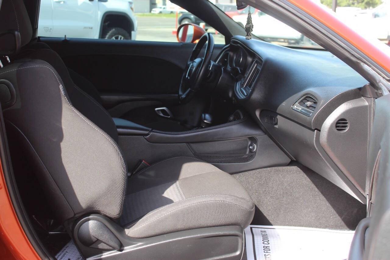 2020 Orange Dodge Challenger GT (2C3CDZJG9LH) with an Pentastar 3.6L V6 303hp 268ft. lbs. 3.6L V6 engine, Automatic 8-Speed transmission, located at 4301 NW 39th , Oklahoma City, OK, 73112, (405) 949-5600, 35.512135, -97.598671 - Hablamos espaol. SPEND SMART --- BUY FROM SUPER SPORTS. ALL PRICES, DOWN PAYMENTS, PAYMENTS, AND FINANCE TERMS ARE NEGOTIABLE AT THE TIME OF APPROVAL. WE WILL WORK WITH YOU TO FIT YOUR BUDGET. WE WILL EVEN LOWER AND ADJUST THE NUMBERS TO HELP MAKE THE VEHICLE MORE AFFORDABLE FOR YOU.- Photo#9