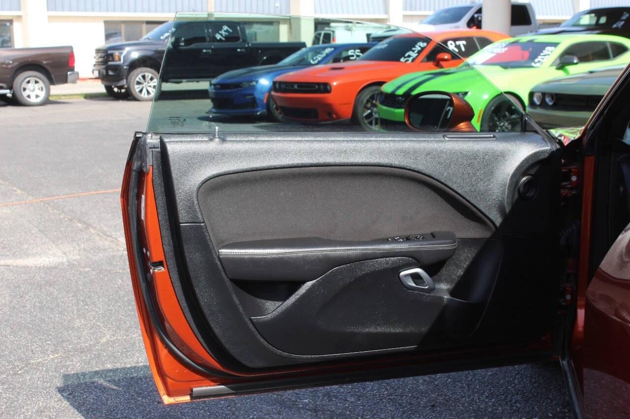 2020 Orange Dodge Challenger GT (2C3CDZJG9LH) with an Pentastar 3.6L V6 303hp 268ft. lbs. 3.6L V6 engine, Automatic 8-Speed transmission, located at 4301 NW 39th , Oklahoma City, OK, 73112, (405) 949-5600, 35.512135, -97.598671 - Hablamos espaol. SPEND SMART --- BUY FROM SUPER SPORTS. ALL PRICES, DOWN PAYMENTS, PAYMENTS, AND FINANCE TERMS ARE NEGOTIABLE AT THE TIME OF APPROVAL. WE WILL WORK WITH YOU TO FIT YOUR BUDGET. WE WILL EVEN LOWER AND ADJUST THE NUMBERS TO HELP MAKE THE VEHICLE MORE AFFORDABLE FOR YOU.- Photo#14