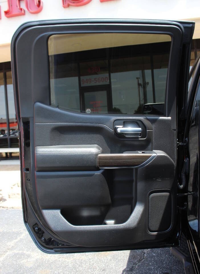 2020 Black Chevrolet Silverado 1500 LT Trail Boss Crew Cab Long Box 4WD (3GCPYFED8LG) with an EcoTec3 5.3L V8 355hp 383ft. lbs. 5.3L V8 engine, Automatic 10-Speed transmission, located at 4301 NW 39th , Oklahoma City, OK, 73112, (405) 949-5600, 35.512135, -97.598671 - Hablamos espaol. SPEND SMART --- BUY FROM SUPER SPORTS. ALL PRICES, DOWN PAYMENTS, PAYMENTS, AND FINANCE TERMS ARE NEGOTIABLE AT THE TIME OF APPROVAL. WE WILL WORK WITH YOU TO FIT YOUR BUDGET. WE WILL EVEN LOWER AND ADJUST THE NUMBERS TO HELP MAKE THE VEHICLE MORE AFFORDABLE FOR YOU.- Photo#16