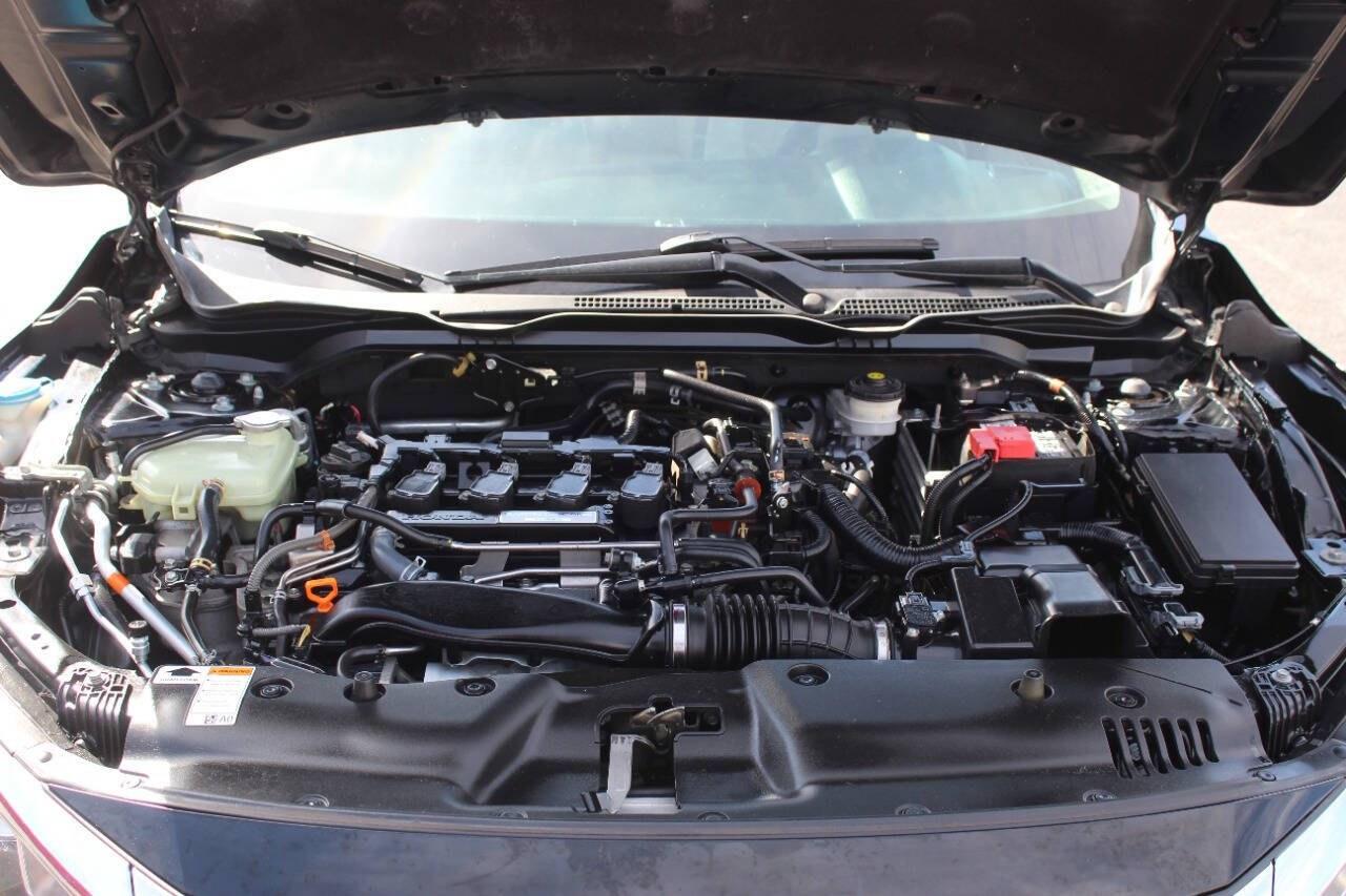 2017 Black Honda Civic EX-T Sedan CVT (19XFC1F32HE) with an 1.5L Turbo I4 174hp 162ft. lbs. 1.5L I4 engine, CVT transmission, located at 4301 NW 39th , Oklahoma City, OK, 73112, (405) 949-5600, 35.512135, -97.598671 - Hablamos espaol. SPEND SMART --- BUY FROM SUPER SPORTS. ALL PRICES, DOWN PAYMENTS, PAYMENTS, AND FINANCE TERMS ARE NEGOTIABLE AT THE TIME OF APPROVAL. WE WILL WORK WITH YOU TO FIT YOUR BUDGET. WE WILL EVEN LOWER AND ADJUST THE NUMBERS TO HELP MAKE THE VEHICLE MORE AFFORDABLE FOR YOU.- Photo#7