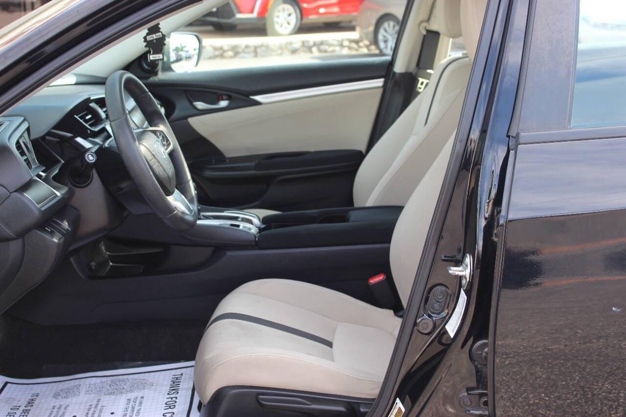 2017 Black Honda Civic EX-T Sedan CVT (19XFC1F32HE) with an 1.5L Turbo I4 174hp 162ft. lbs. 1.5L I4 engine, CVT transmission, located at 4301 NW 39th , Oklahoma City, OK, 73112, (405) 949-5600, 35.512135, -97.598671 - Hablamos espaol. SPEND SMART --- BUY FROM SUPER SPORTS. ALL PRICES, DOWN PAYMENTS, PAYMENTS, AND FINANCE TERMS ARE NEGOTIABLE AT THE TIME OF APPROVAL. WE WILL WORK WITH YOU TO FIT YOUR BUDGET. WE WILL EVEN LOWER AND ADJUST THE NUMBERS TO HELP MAKE THE VEHICLE MORE AFFORDABLE FOR YOU.- Photo#15