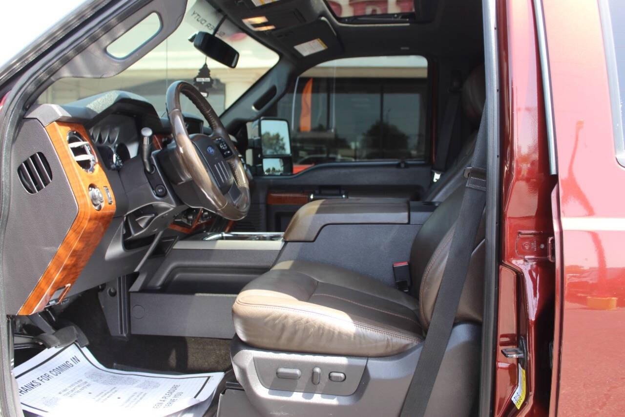 2016 Burgundy Ford F-250 Super Duty King Ranch Crew Cab 4WD (1FT7W2BT1GE) with an Power Stroke 6.7L Biodiesel Turbo V8 440hp 860ft. lbs. 6.7L V8 engine, Automatic 6-Speed transmission, located at 4301 NW 39th , Oklahoma City, OK, 73112, (405) 949-5600, 35.512135, -97.598671 - Hablamos espaol. SPEND SMART --- BUY FROM SUPER SPORTS. ALL PRICES, DOWN PAYMENTS, PAYMENTS, AND FINANCE TERMS ARE NEGOTIABLE AT THE TIME OF APPROVAL. WE WILL WORK WITH YOU TO FIT YOUR BUDGET. WE WILL EVEN LOWER AND ADJUST THE NUMBERS TO HELP MAKE THE VEHICLE MORE AFFORDABLE FOR YOU.- Photo#19