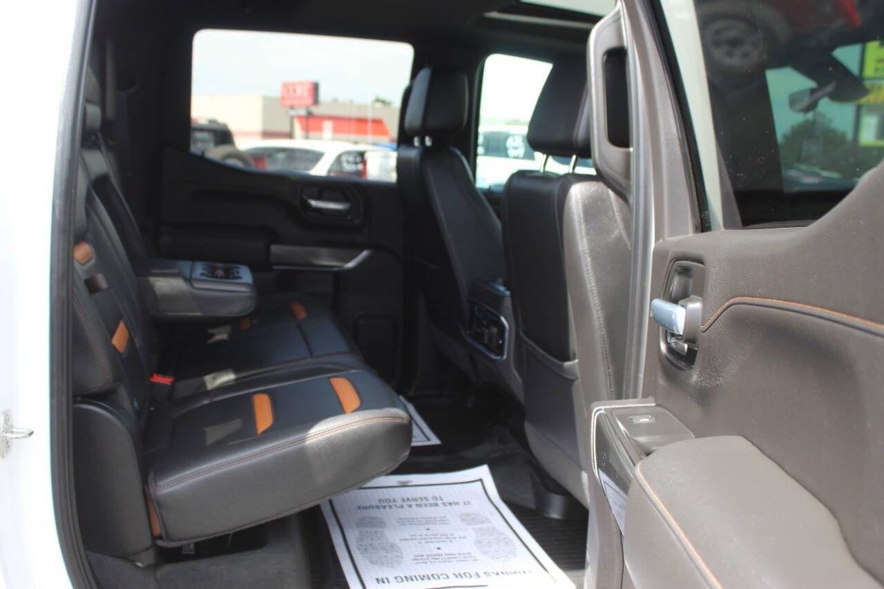 2021 White GMC Sierra 1500 AT4 Crew Cab Short Box 4WD (3GTP9EEL7MG) with an EcoTec3 6.2L V8 420hp 460ft. lbs. 6.2L V8 engine, Automatic 10-Speed transmission, located at 4301 NW 39th , Oklahoma City, OK, 73112, (405) 949-5600, 35.512135, -97.598671 - Hablamos espaol. SPEND SMART --- BUY FROM SUPER SPORTS. ALL PRICES, DOWN PAYMENTS, PAYMENTS, AND FINANCE TERMS ARE NEGOTIABLE AT THE TIME OF APPROVAL. WE WILL WORK WITH YOU TO FIT YOUR BUDGET. WE WILL EVEN LOWER AND ADJUST THE NUMBERS TO HELP MAKE THE VEHICLE MORE AFFORDABLE FOR YOU.- Photo#10