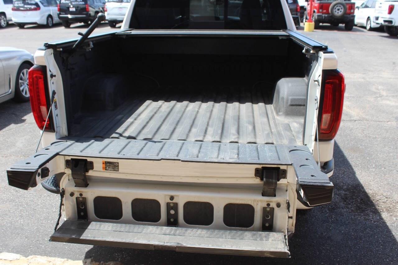 2021 White GMC Sierra 1500 AT4 Crew Cab Short Box 4WD (3GTP9EEL7MG) with an EcoTec3 6.2L V8 420hp 460ft. lbs. 6.2L V8 engine, Automatic 10-Speed transmission, located at 4301 NW 39th , Oklahoma City, OK, 73112, (405) 949-5600, 35.512135, -97.598671 - Hablamos espaol. SPEND SMART --- BUY FROM SUPER SPORTS. ALL PRICES, DOWN PAYMENTS, PAYMENTS, AND FINANCE TERMS ARE NEGOTIABLE AT THE TIME OF APPROVAL. WE WILL WORK WITH YOU TO FIT YOUR BUDGET. WE WILL EVEN LOWER AND ADJUST THE NUMBERS TO HELP MAKE THE VEHICLE MORE AFFORDABLE FOR YOU.- Photo#13