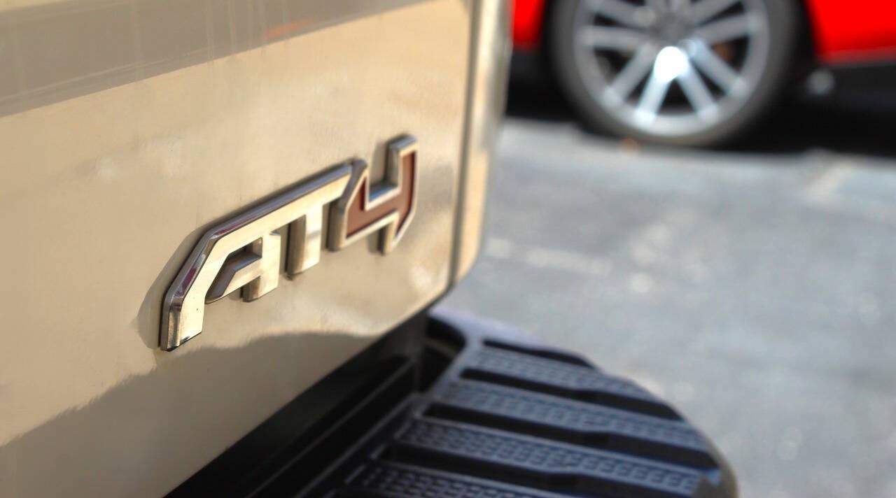 2021 White GMC Sierra 1500 AT4 Crew Cab Short Box 4WD (3GTP9EEL7MG) with an EcoTec3 6.2L V8 420hp 460ft. lbs. 6.2L V8 engine, Automatic 10-Speed transmission, located at 4301 NW 39th , Oklahoma City, OK, 73112, (405) 949-5600, 35.512135, -97.598671 - Hablamos espaol. SPEND SMART --- BUY FROM SUPER SPORTS. ALL PRICES, DOWN PAYMENTS, PAYMENTS, AND FINANCE TERMS ARE NEGOTIABLE AT THE TIME OF APPROVAL. WE WILL WORK WITH YOU TO FIT YOUR BUDGET. WE WILL EVEN LOWER AND ADJUST THE NUMBERS TO HELP MAKE THE VEHICLE MORE AFFORDABLE FOR YOU.- Photo#30