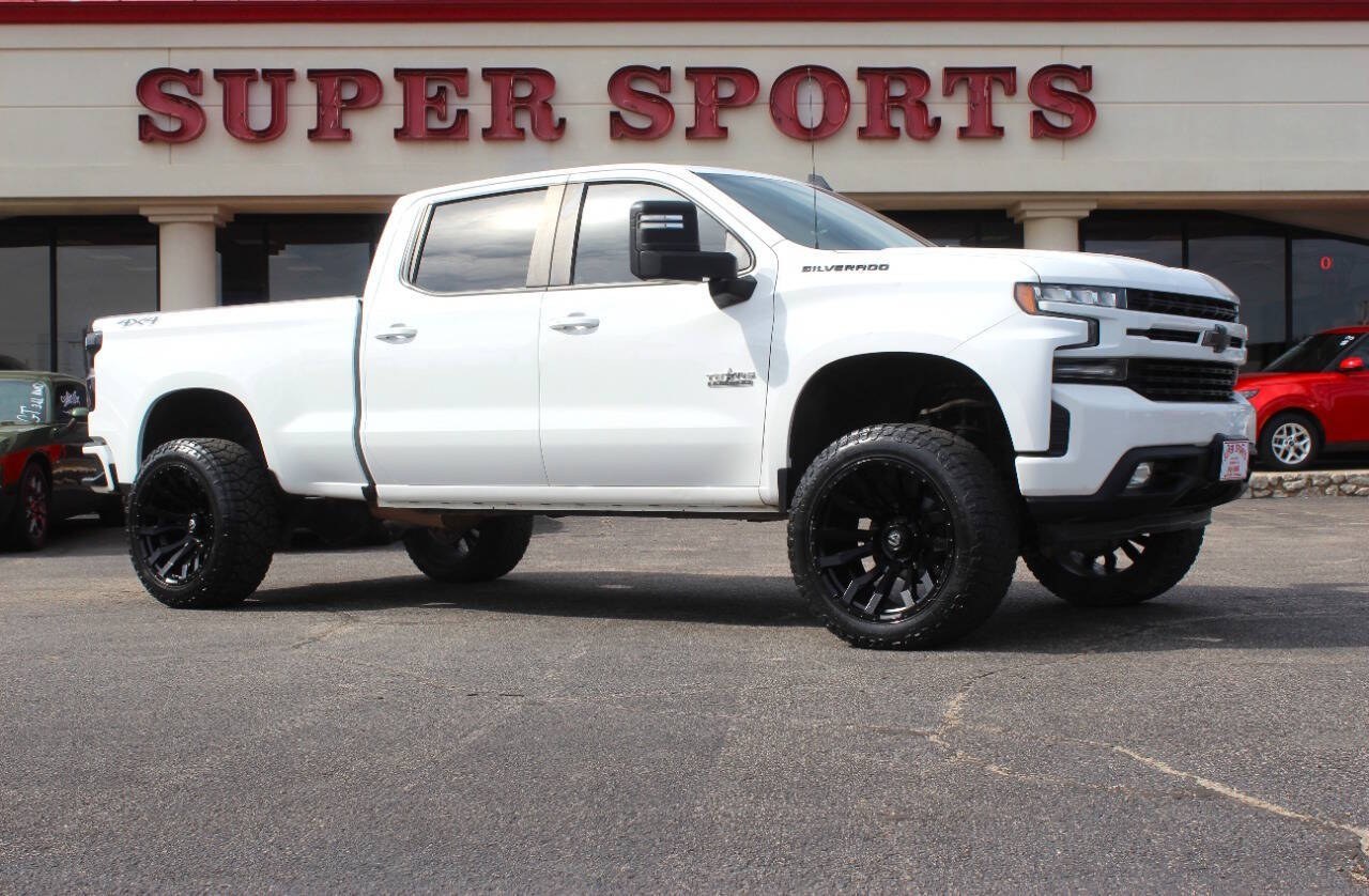 2020 White Chevrolet Silverado 1500 RST Crew Cab 4WD (3GCUYEED2LG) with an EcoTec3 5.3L V8 355hp 383ft. lbs. 5.3L V8 engine, Automatic 8-Speed transmission, located at 4301 NW 39th , Oklahoma City, OK, 73112, (405) 949-5600, 35.512135, -97.598671 - Hablamos espaol. SPEND SMART --- BUY FROM SUPER SPORTS. ALL PRICES, DOWN PAYMENTS, PAYMENTS, AND FINANCE TERMS ARE NEGOTIABLE AT THE TIME OF APPROVAL. WE WILL WORK WITH YOU TO FIT YOUR BUDGET. WE WILL EVEN LOWER AND ADJUST THE NUMBERS TO HELP MAKE THE VEHICLE MORE AFFORDABLE FOR YOU.- Photo#0