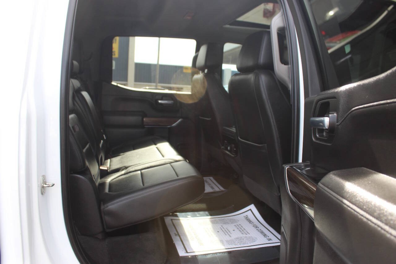 2020 White Chevrolet Silverado 1500 RST Crew Cab 4WD (3GCUYEED2LG) with an EcoTec3 5.3L V8 355hp 383ft. lbs. 5.3L V8 engine, Automatic 8-Speed transmission, located at 4301 NW 39th , Oklahoma City, OK, 73112, (405) 949-5600, 35.512135, -97.598671 - Hablamos espaol. SPEND SMART --- BUY FROM SUPER SPORTS. ALL PRICES, DOWN PAYMENTS, PAYMENTS, AND FINANCE TERMS ARE NEGOTIABLE AT THE TIME OF APPROVAL. WE WILL WORK WITH YOU TO FIT YOUR BUDGET. WE WILL EVEN LOWER AND ADJUST THE NUMBERS TO HELP MAKE THE VEHICLE MORE AFFORDABLE FOR YOU.- Photo#12