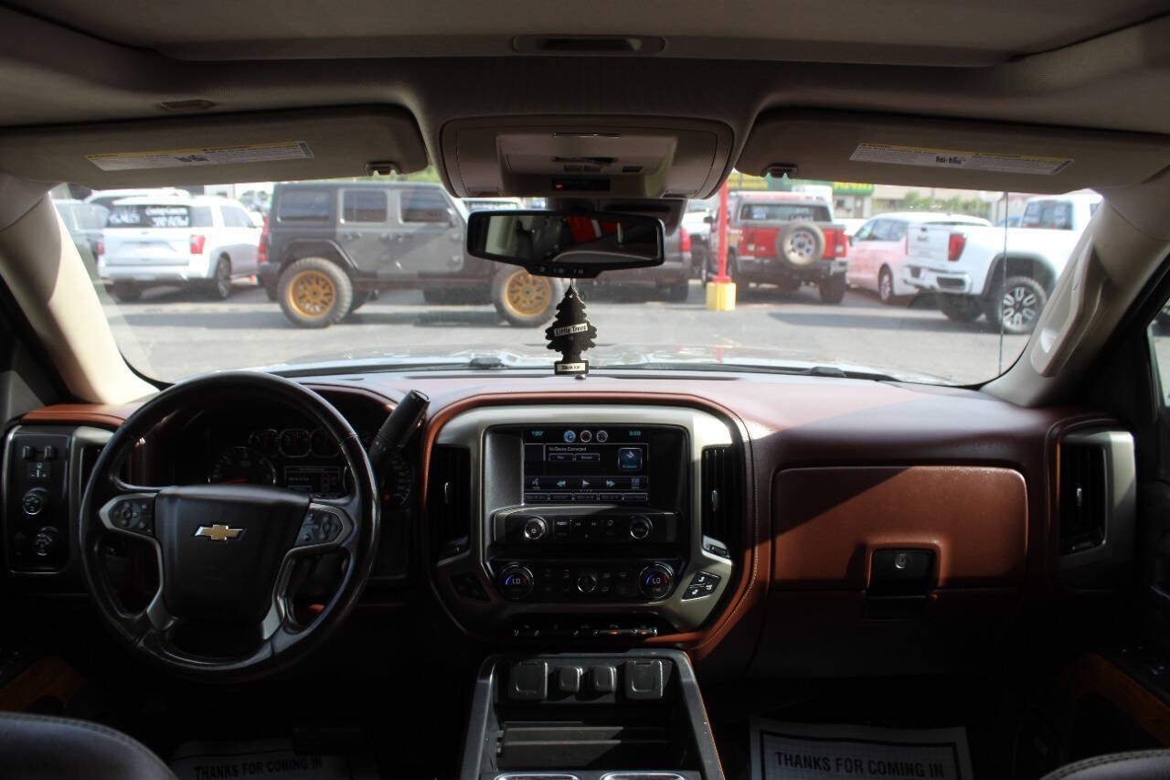2014 Brown Chevrolet Silverado 1500 High Country Crew Cab 4WD (3GCUKTEC3EG) with an EcoTec3 5.3L Flex Fuel V8 355hp 383ft. lbs. 5.3L V8 engine, Automatic 6-Speed transmission, located at 4301 NW 39th , Oklahoma City, OK, 73112, (405) 949-5600, 35.512135, -97.598671 - Hablamos espaol. SPEND SMART --- BUY FROM SUPER SPORTS. ALL PRICES, DOWN PAYMENTS, PAYMENTS, AND FINANCE TERMS ARE NEGOTIABLE AT THE TIME OF APPROVAL. WE WILL WORK WITH YOU TO FIT YOUR BUDGET. WE WILL EVEN LOWER AND ADJUST THE NUMBERS TO HELP MAKE THE VEHICLE MORE AFFORDABLE FOR YOU.- Photo#19