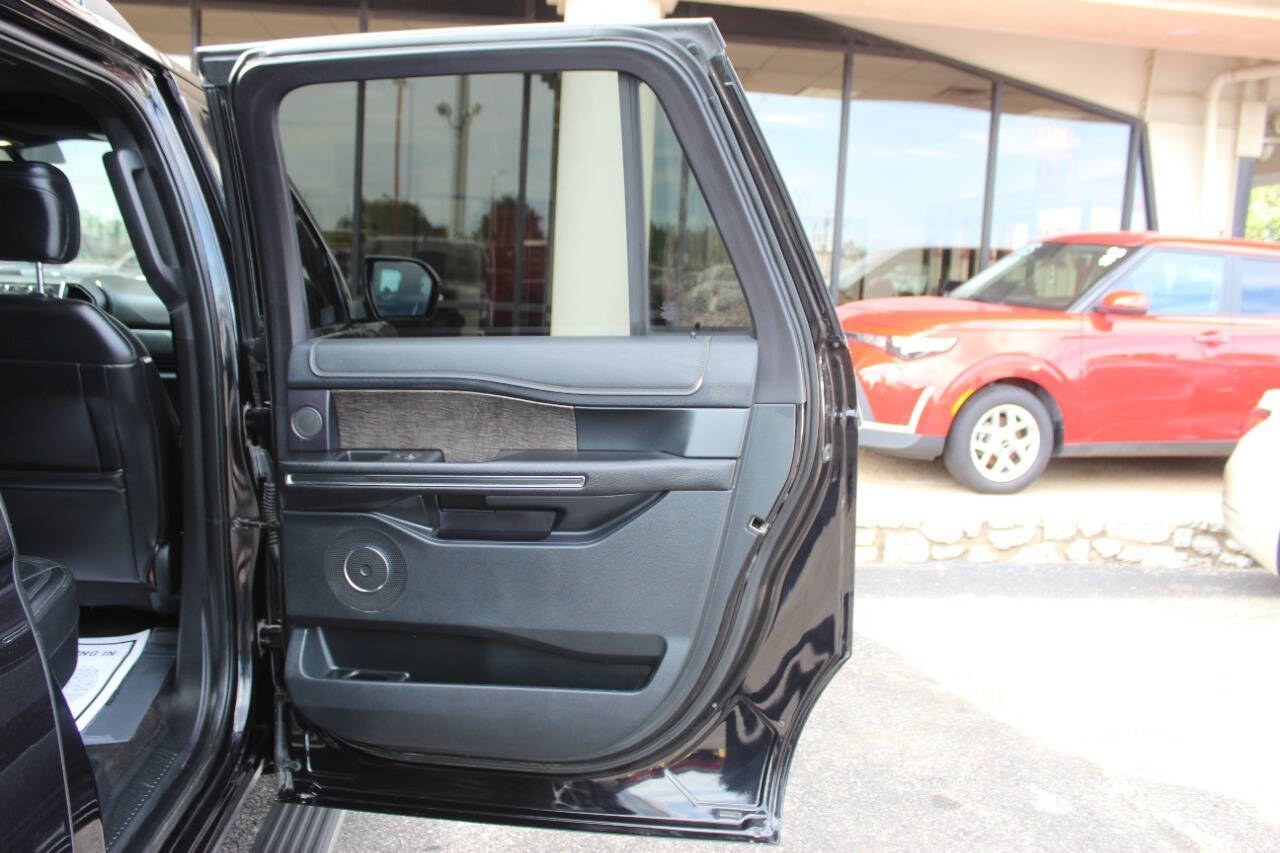 2019 Black Ford Expedition MAX MAX Limited 4WD (1FMJK2ATXKE) with an EcoBoost 3.5L Twin Turbo V6 375hp 470ft. lbs. 3.5L V6 engine, Automatic 10-Speed transmission, located at 4301 NW 39th , Oklahoma City, OK, 73112, (405) 949-5600, 35.512135, -97.598671 - Hablamos espaol. SPEND SMART --- BUY FROM SUPER SPORTS. ALL PRICES, DOWN PAYMENTS, PAYMENTS, AND FINANCE TERMS ARE NEGOTIABLE AT THE TIME OF APPROVAL. WE WILL WORK WITH YOU TO FIT YOUR BUDGET. WE WILL EVEN LOWER AND ADJUST THE NUMBERS TO HELP MAKE THE VEHICLE MORE AFFORDABLE FOR YOU.- Photo#12