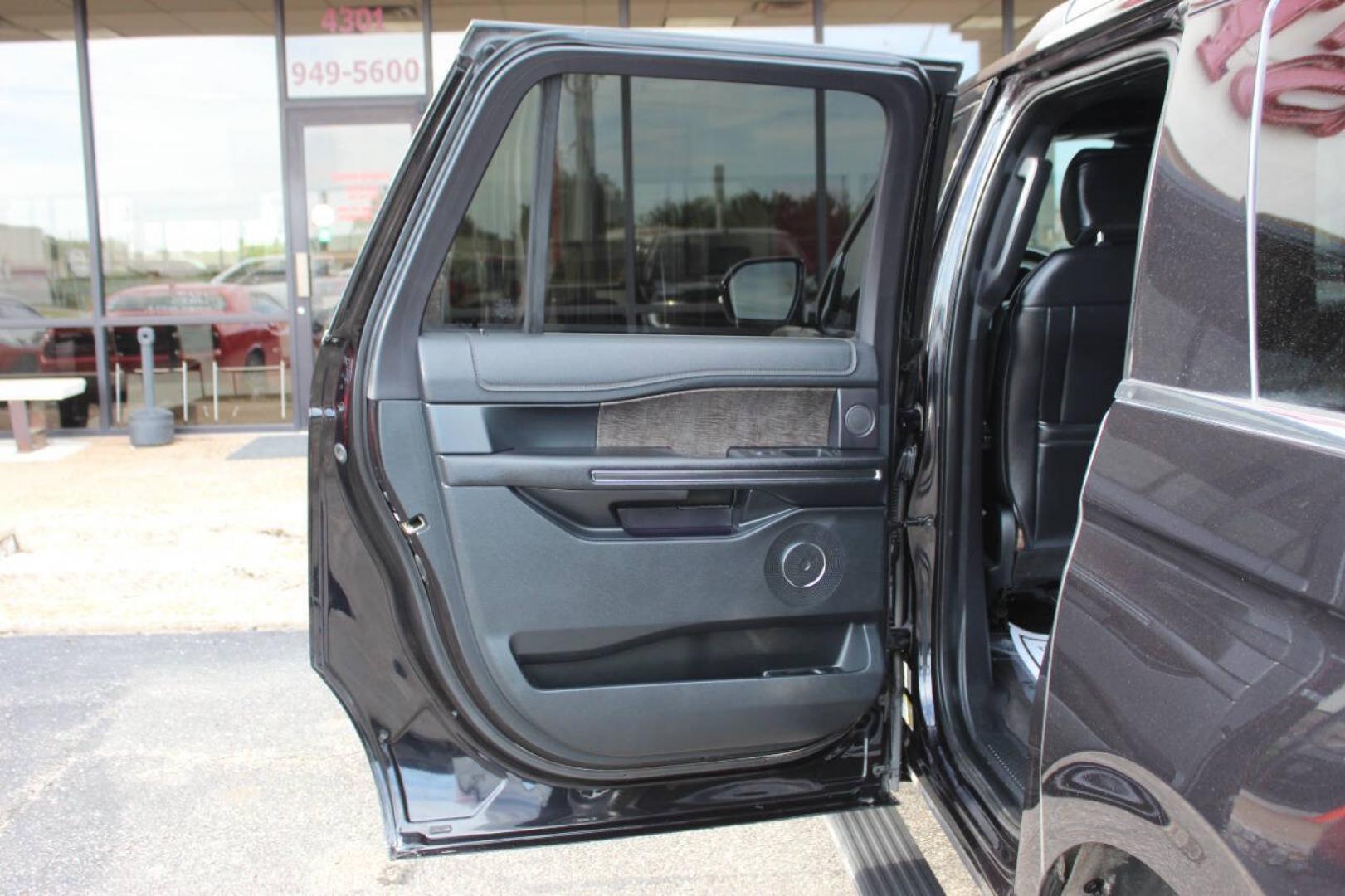 2019 Black Ford Expedition MAX MAX Limited 4WD (1FMJK2ATXKE) with an EcoBoost 3.5L Twin Turbo V6 375hp 470ft. lbs. 3.5L V6 engine, Automatic 10-Speed transmission, located at 4301 NW 39th , Oklahoma City, OK, 73112, (405) 949-5600, 35.512135, -97.598671 - Hablamos espanol. SPEND SMART --- BUY FROM SUPER SPORTS. ALL PRICES, DOWN PAYMENTS, PAYMENTS, AND FINANCE TERMS ARE NEGOTIABLE AT THE TIME OF APPROVAL. WE WILL WORK WITH YOU TO FIT YOUR BUDGET. WE WILL EVEN LOWER AND ADJUST THE NUMBERS TO HELP MAKE THE VEHICLE MORE AFFORDABLE FOR YOU.- Photo#19
