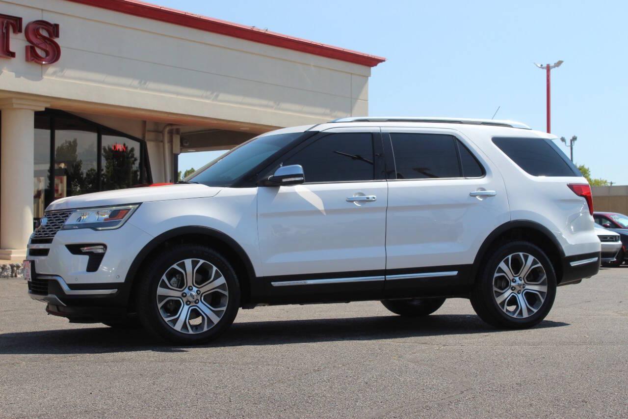 2018 White Ford Explorer Platinum AWD (1FM5K8HT5JG) with an EcoBoost 3.5L Twin Turbo V6 365hp 350ft. lbs. 3.5L V6 engine, Automatic 6-Speed transmission, located at 4301 NW 39th , Oklahoma City, OK, 73112, (405) 949-5600, 35.512135, -97.598671 - Hablamos espanol. SPEND SMART --- BUY FROM SUPER SPORTS. ALL PRICES, DOWN PAYMENTS, PAYMENTS, AND FINANCE TERMS ARE NEGOTIABLE AT THE TIME OF APPROVAL. WE WILL WORK WITH YOU TO FIT YOUR BUDGET. WE WILL EVEN LOWER AND ADJUST THE NUMBERS TO HELP MAKE THE VE HICLE MORE AFFORDABLE FOR YOU.- Photo#5
