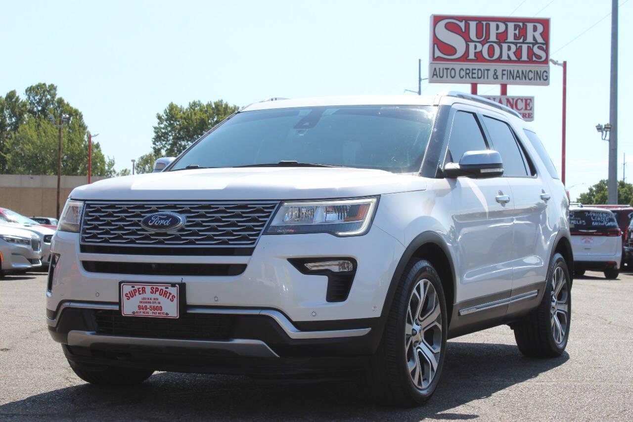2018 White Ford Explorer Platinum AWD (1FM5K8HT5JG) with an EcoBoost 3.5L Twin Turbo V6 365hp 350ft. lbs. 3.5L V6 engine, Automatic 6-Speed transmission, located at 4301 NW 39th , Oklahoma City, OK, 73112, (405) 949-5600, 35.512135, -97.598671 - Hablamos espanol. SPEND SMART --- BUY FROM SUPER SPORTS. ALL PRICES, DOWN PAYMENTS, PAYMENTS, AND FINANCE TERMS ARE NEGOTIABLE AT THE TIME OF APPROVAL. WE WILL WORK WITH YOU TO FIT YOUR BUDGET. WE WILL EVEN LOWER AND ADJUST THE NUMBERS TO HELP MAKE THE VE HICLE MORE AFFORDABLE FOR YOU.- Photo#6