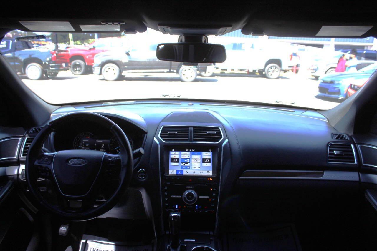 2018 White Ford Explorer Platinum AWD (1FM5K8HT5JG) with an EcoBoost 3.5L Twin Turbo V6 365hp 350ft. lbs. 3.5L V6 engine, Automatic 6-Speed transmission, located at 4301 NW 39th , Oklahoma City, OK, 73112, (405) 949-5600, 35.512135, -97.598671 - Hablamos espanol. SPEND SMART --- BUY FROM SUPER SPORTS. ALL PRICES, DOWN PAYMENTS, PAYMENTS, AND FINANCE TERMS ARE NEGOTIABLE AT THE TIME OF APPROVAL. WE WILL WORK WITH YOU TO FIT YOUR BUDGET. WE WILL EVEN LOWER AND ADJUST THE NUMBERS TO HELP MAKE THE VE HICLE MORE AFFORDABLE FOR YOU.- Photo#23
