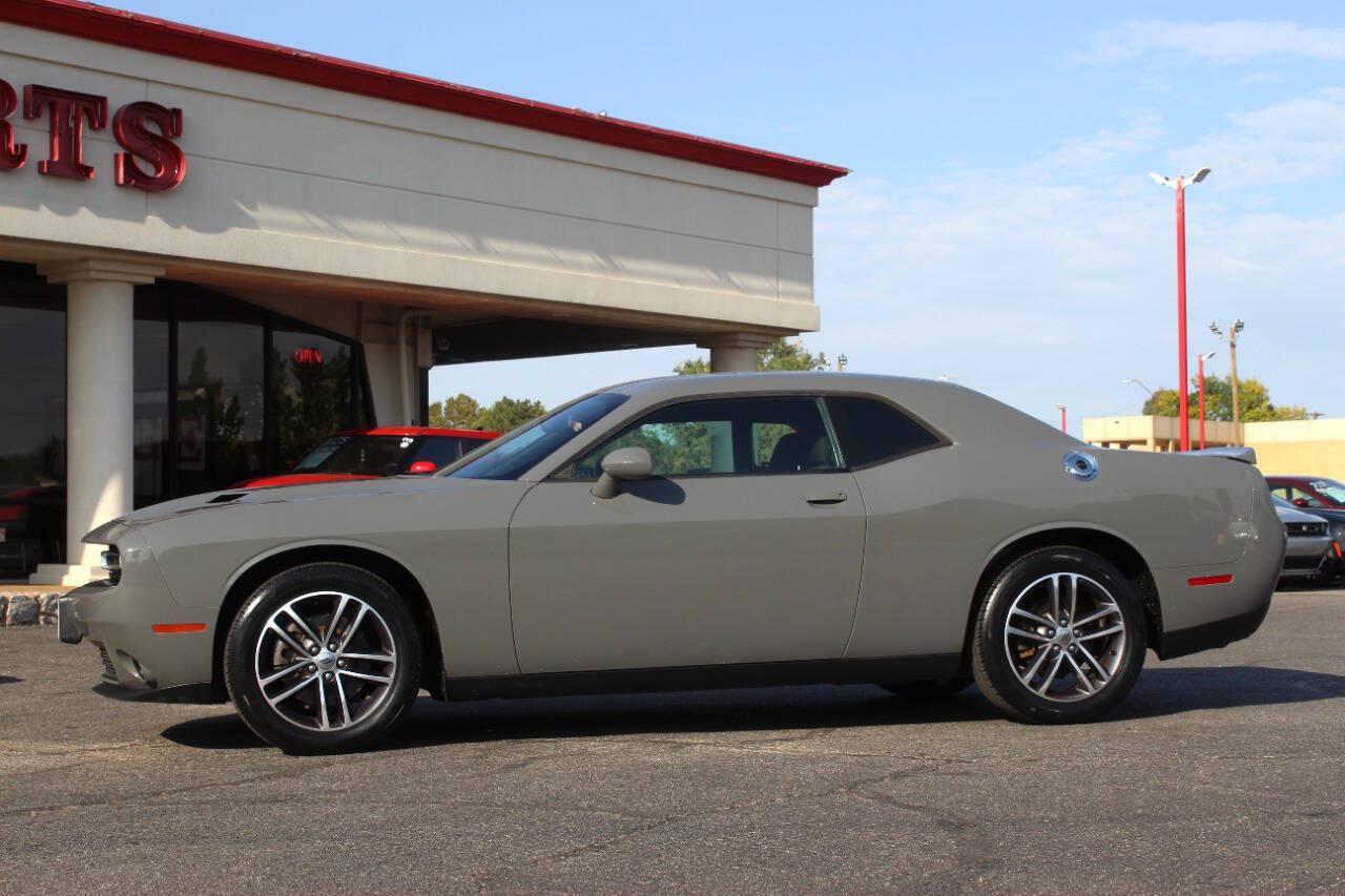 2019 Gray Dodge Challenger GT (2C3CDZGG4KH) with an Pentastar 3.6L V6 305hp 268ft. lbs. 3.6L V6 engine, Automatic 8-Speed transmission, located at 4301 NW 39th , Oklahoma City, OK, 73112, (405) 949-5600, 35.512135, -97.598671 - Hablamos espanol. SPEND SMART --- BUY FROM SUPER SPORTS. ALL PRICES, DOWN PAYMENTS, PAYMENTS, AND FINANCE TERMS ARE NEGOTIABLE AT THE TIME OF APPROVAL. WE WILL WORK WITH YOU TO FIT YOUR BUDGET. WE WILL EVEN LOWER AND ADJUST THE NUMBERS TO HELP MAKE THE VEHICLE MORE AFFORDABLE FOR YOU.- Photo#5