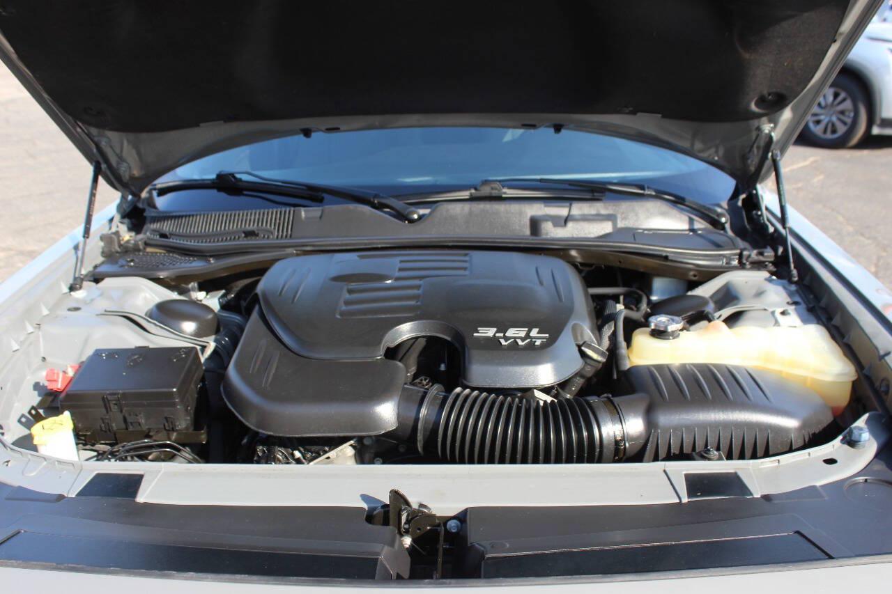 2019 Gray Dodge Challenger GT (2C3CDZGG4KH) with an Pentastar 3.6L V6 305hp 268ft. lbs. 3.6L V6 engine, Automatic 8-Speed transmission, located at 4301 NW 39th , Oklahoma City, OK, 73112, (405) 949-5600, 35.512135, -97.598671 - Hablamos espanol. SPEND SMART --- BUY FROM SUPER SPORTS. ALL PRICES, DOWN PAYMENTS, PAYMENTS, AND FINANCE TERMS ARE NEGOTIABLE AT THE TIME OF APPROVAL. WE WILL WORK WITH YOU TO FIT YOUR BUDGET. WE WILL EVEN LOWER AND ADJUST THE NUMBERS TO HELP MAKE THE VEHICLE MORE AFFORDABLE FOR YOU.- Photo#7