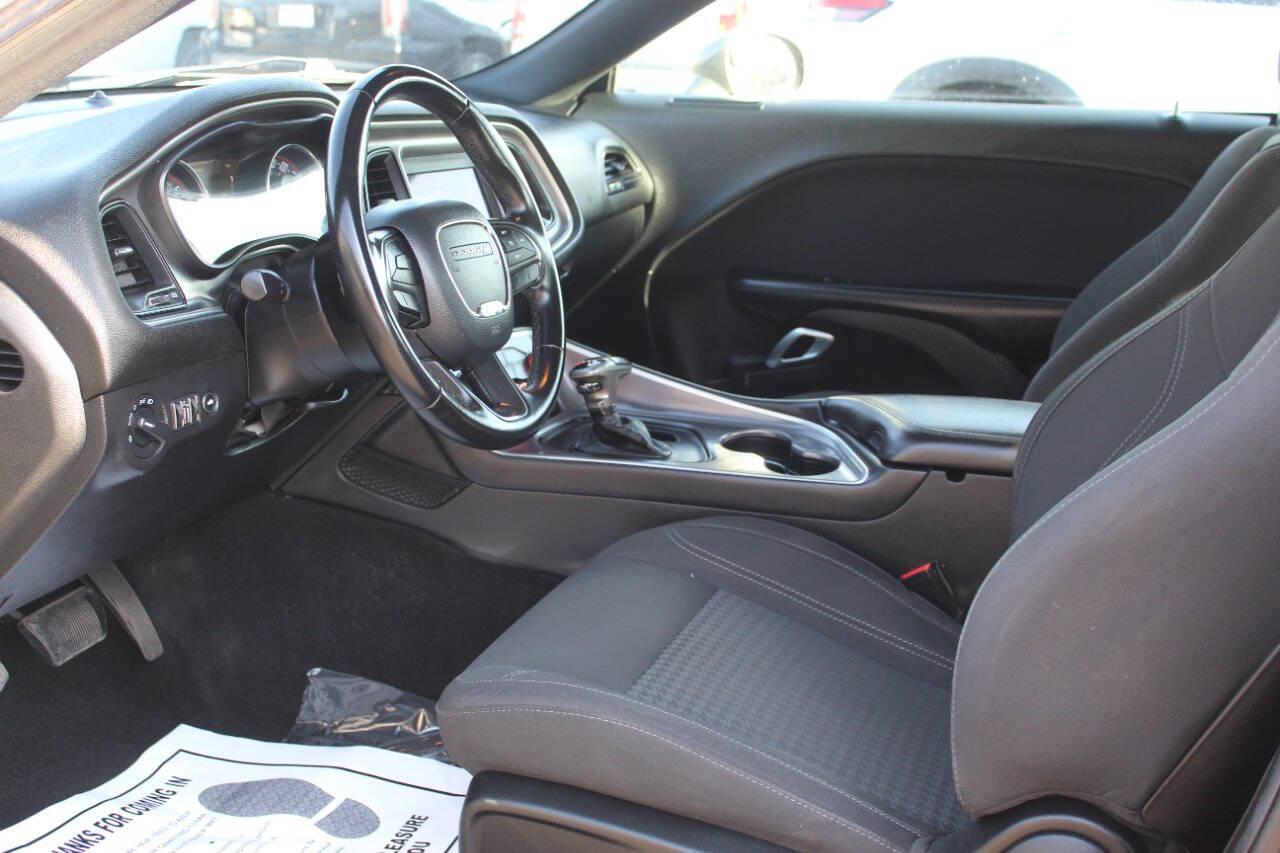 2019 Gray Dodge Challenger GT (2C3CDZGG4KH) with an Pentastar 3.6L V6 305hp 268ft. lbs. 3.6L V6 engine, Automatic 8-Speed transmission, located at 4301 NW 39th , Oklahoma City, OK, 73112, (405) 949-5600, 35.512135, -97.598671 - Hablamos espanol. SPEND SMART --- BUY FROM SUPER SPORTS. ALL PRICES, DOWN PAYMENTS, PAYMENTS, AND FINANCE TERMS ARE NEGOTIABLE AT THE TIME OF APPROVAL. WE WILL WORK WITH YOU TO FIT YOUR BUDGET. WE WILL EVEN LOWER AND ADJUST THE NUMBERS TO HELP MAKE THE VEHICLE MORE AFFORDABLE FOR YOU.- Photo#13
