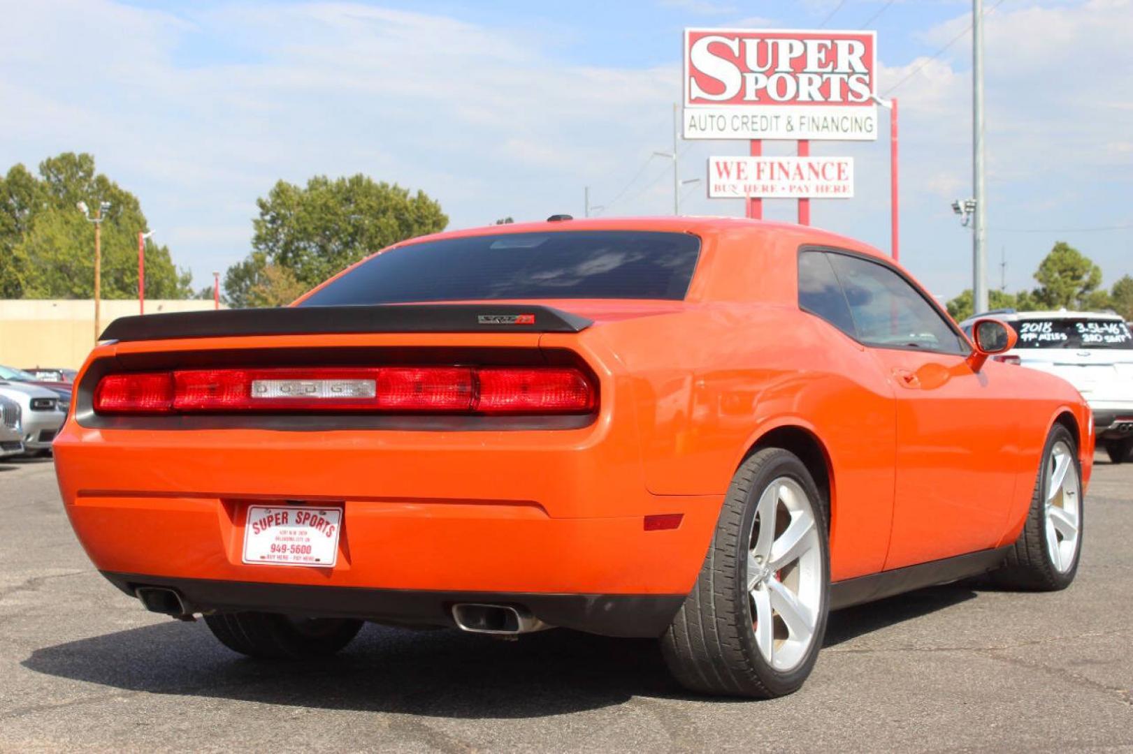 2009 Red Dodge Challenger SRT8 (2B3LJ74W49H) with an 6.1L V8 6.1L V8 engine, Automatic 5-Speed transmission, located at 4301 NW 39th , Oklahoma City, OK, 73112, (405) 949-5600, 35.512135, -97.598671- Photo#3