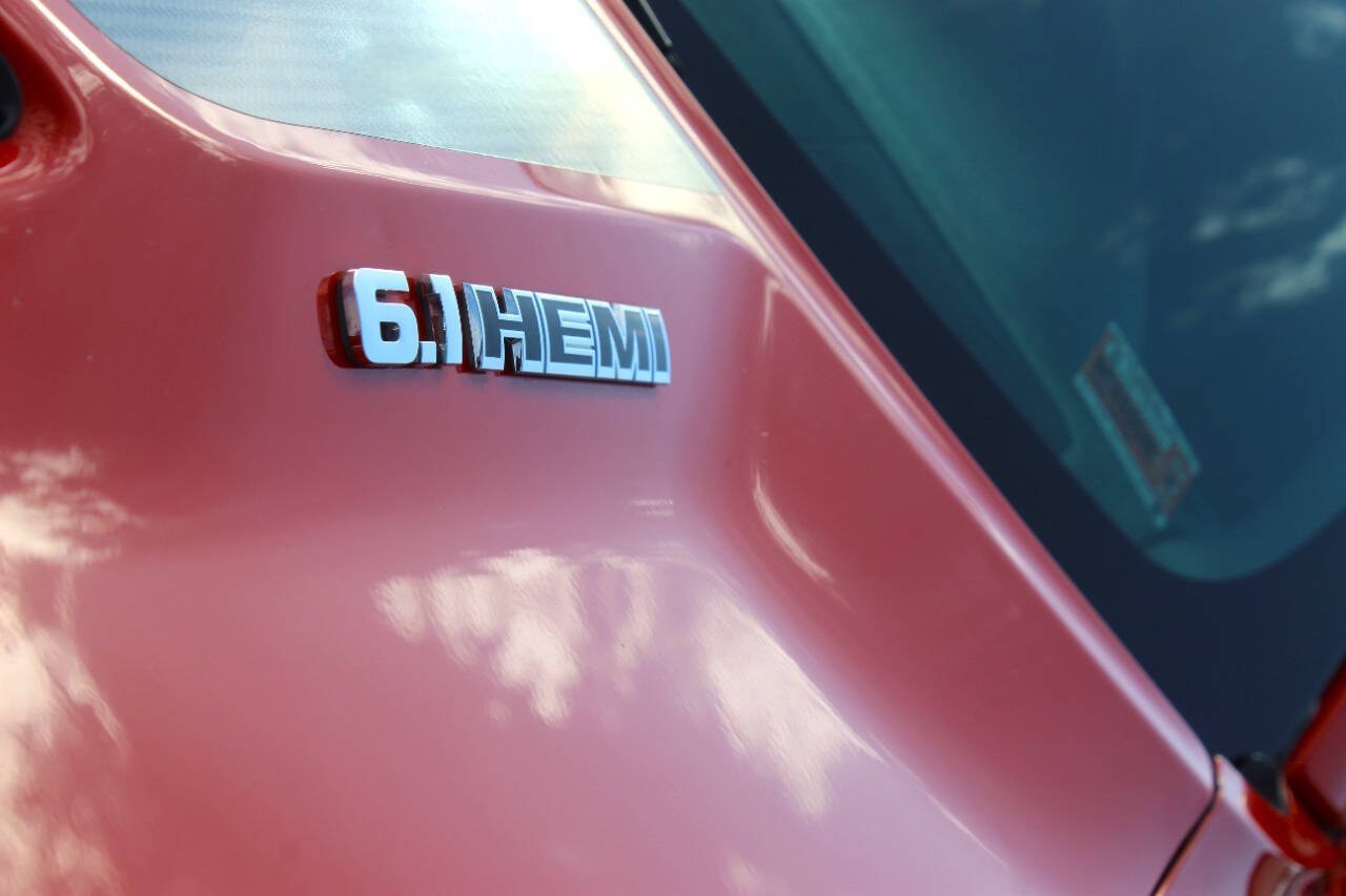 2009 Red Dodge Challenger SRT8 (2B3LJ74W49H) with an 6.1L V8 6.1L V8 engine, Automatic 5-Speed transmission, located at 4301 NW 39th , Oklahoma City, OK, 73112, (405) 949-5600, 35.512135, -97.598671 - Hablamos espanol. SPEND SMART --- BUY FROM SUPER SPORTS. ALL PRICES, DOWN PAYMENTS, PAYMENTS, AND FINANCE TERMS ARE NEGOTIABLE AT THE TIME OF APPROVAL. WE WILL WORK WITH YOU TO FIT YOUR BUDGET. WE WILL EVEN LOWER AND ADJUST THE NUMBERS TO HELP MAKE THE VEHICLE MORE AFFORDABLE FOR YOU.- Photo#14